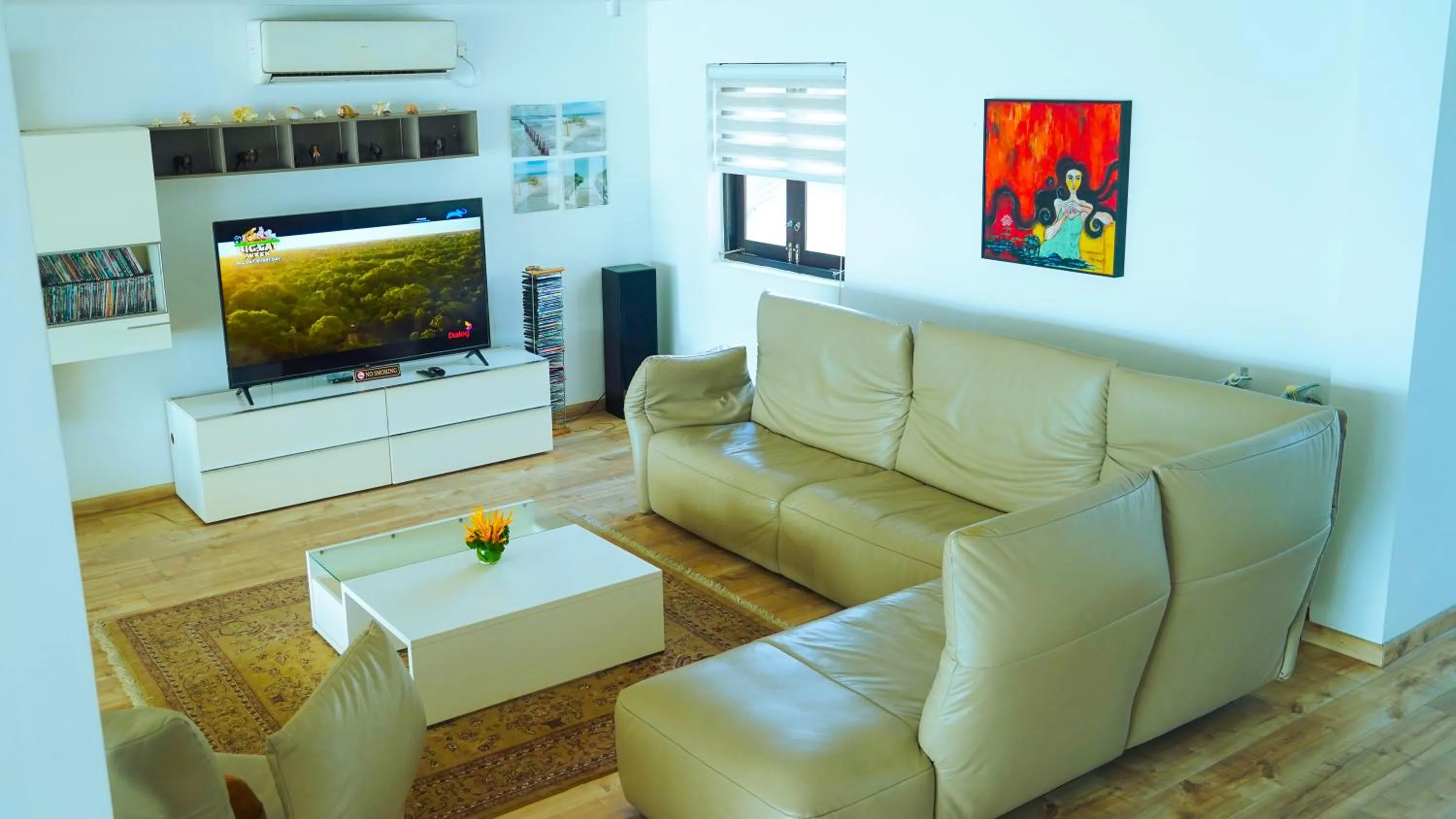 Living room in Hikka House - Thema Collection