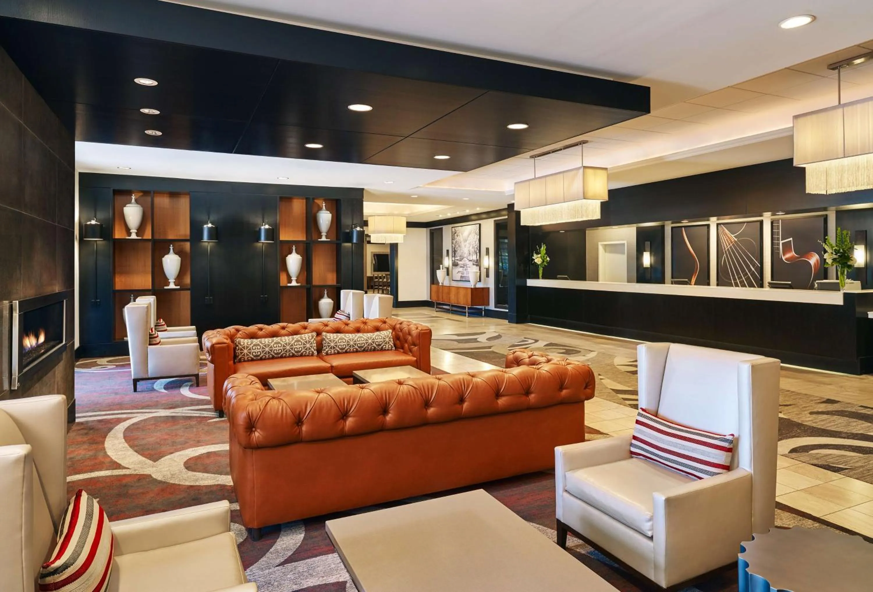 Lobby or reception in Hilton Kansas City Airport