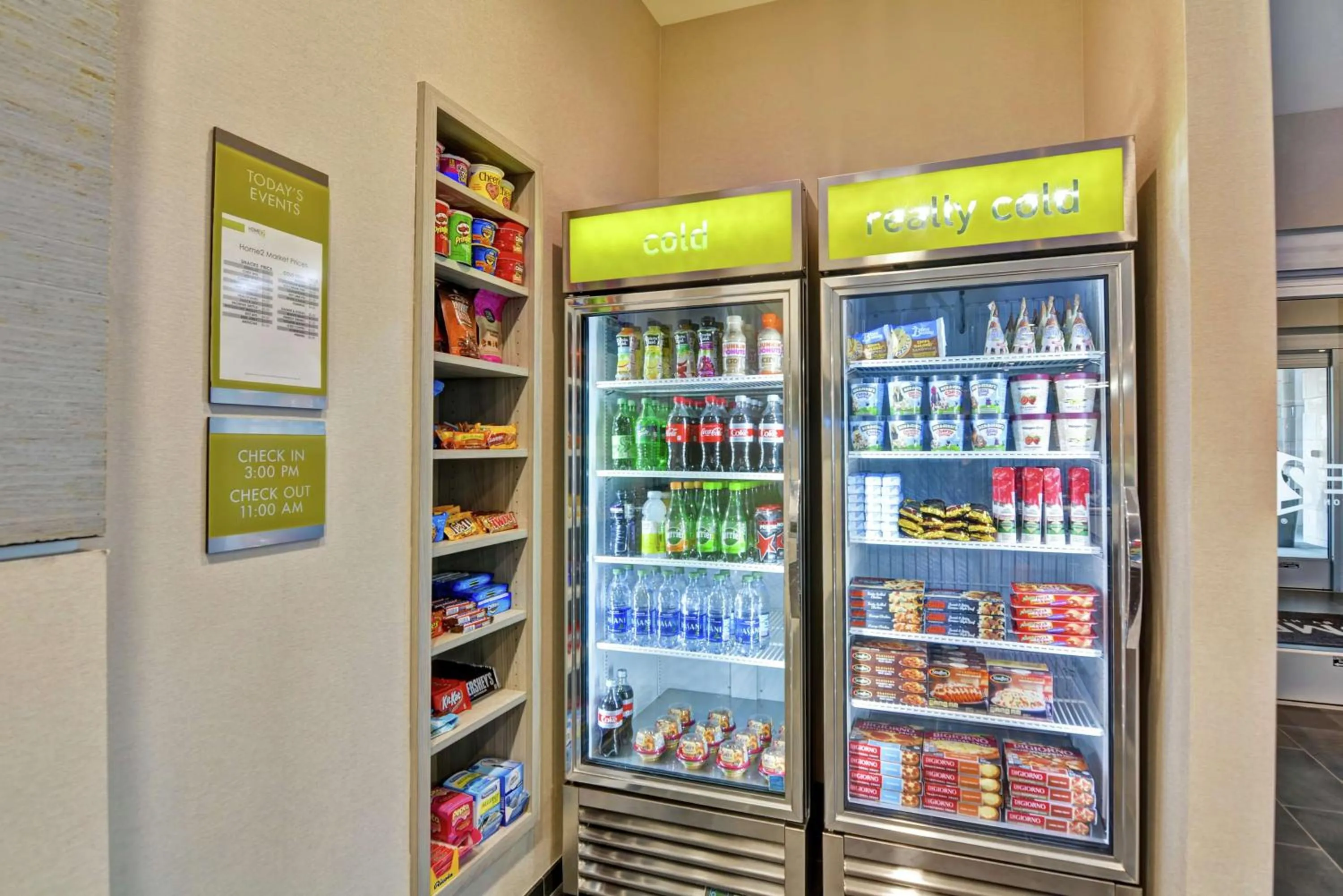 Restaurant/places to eat in Home2 Suites Charleston West Ashley