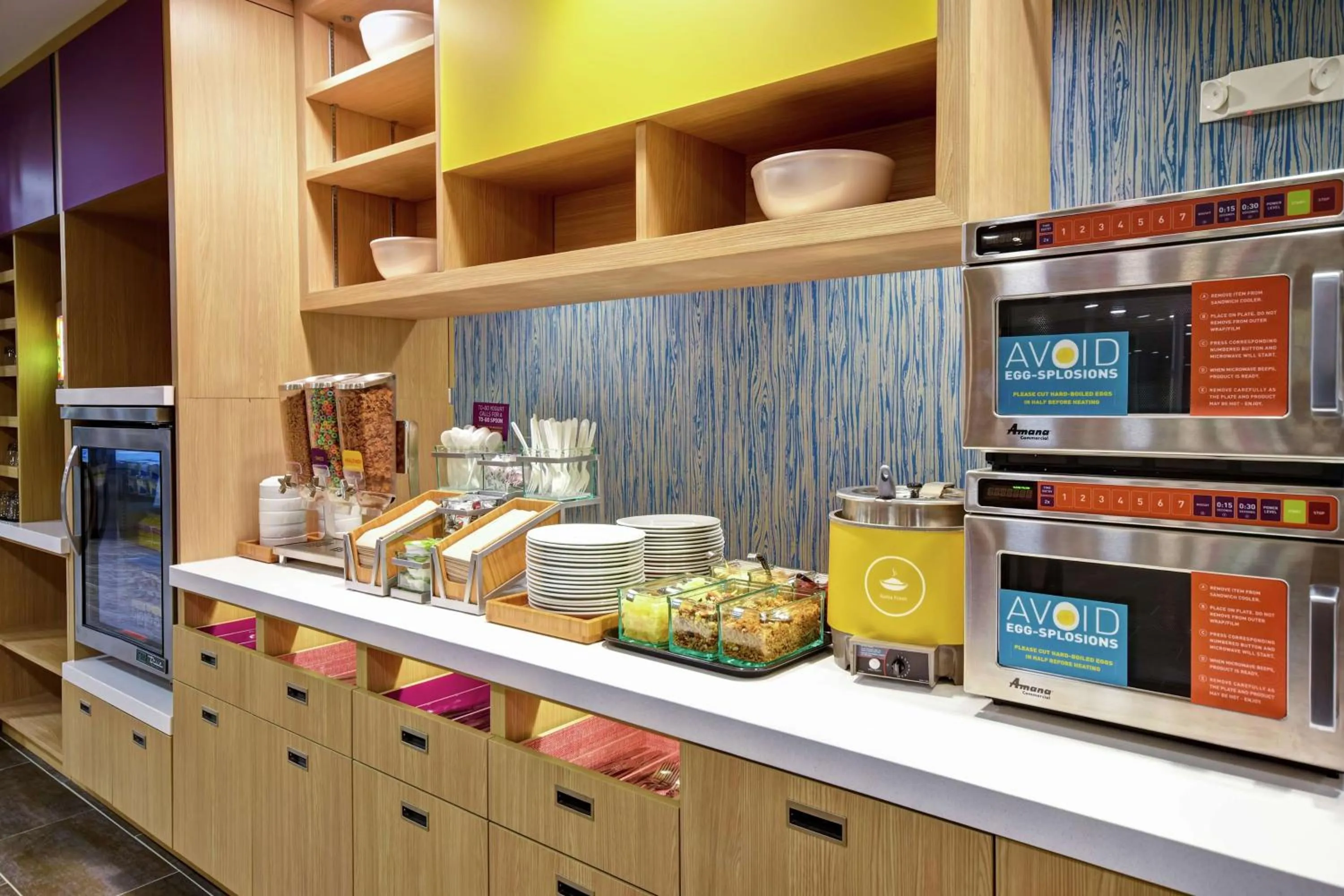 Breakfast in Home2 Suites By Hilton Terre Haute