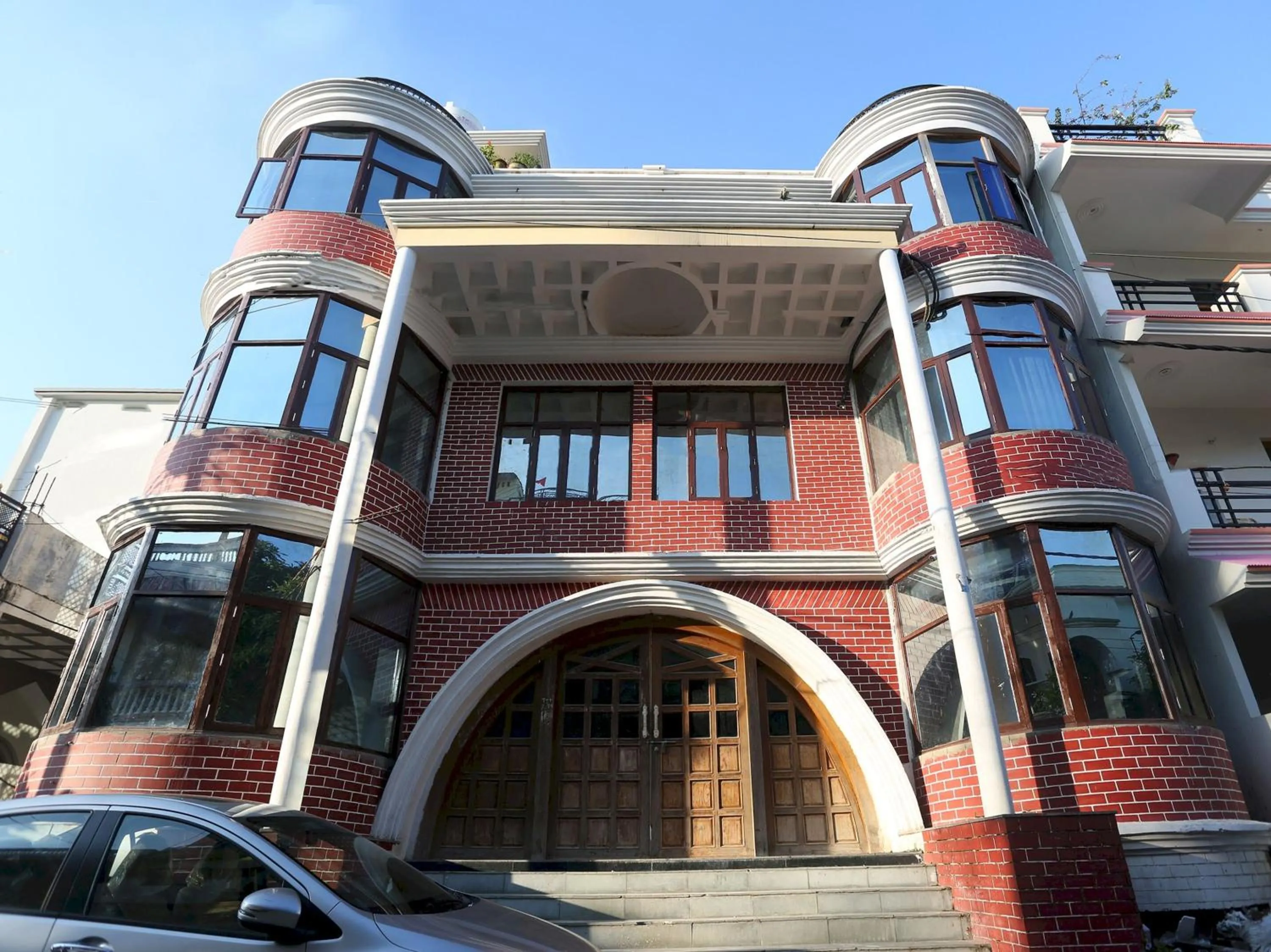 Facade/entrance in Hotel O Tulip Inn