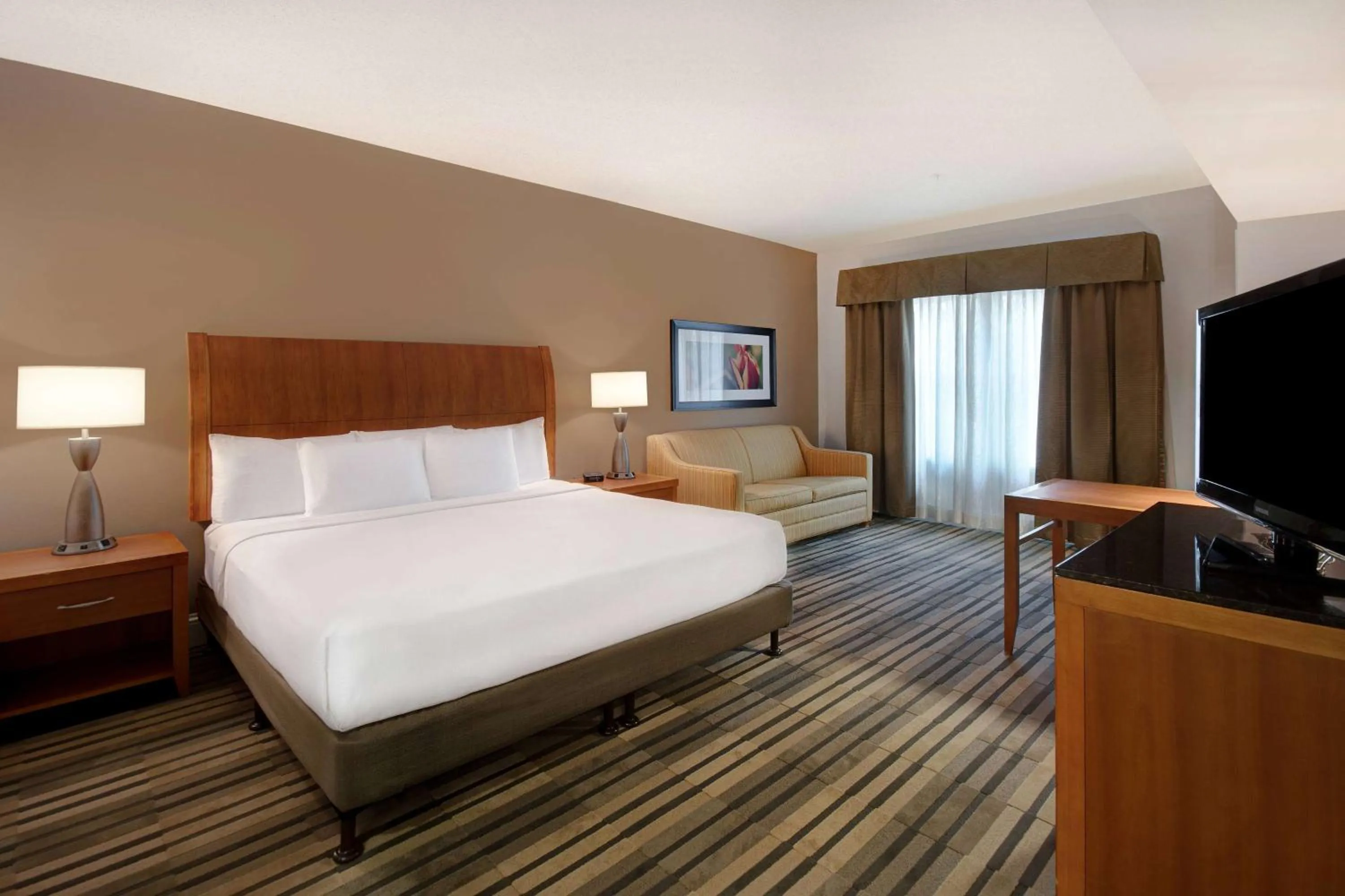 Photo of the whole room, Bed in Cypress Bend Resort, a Wyndham Hotel