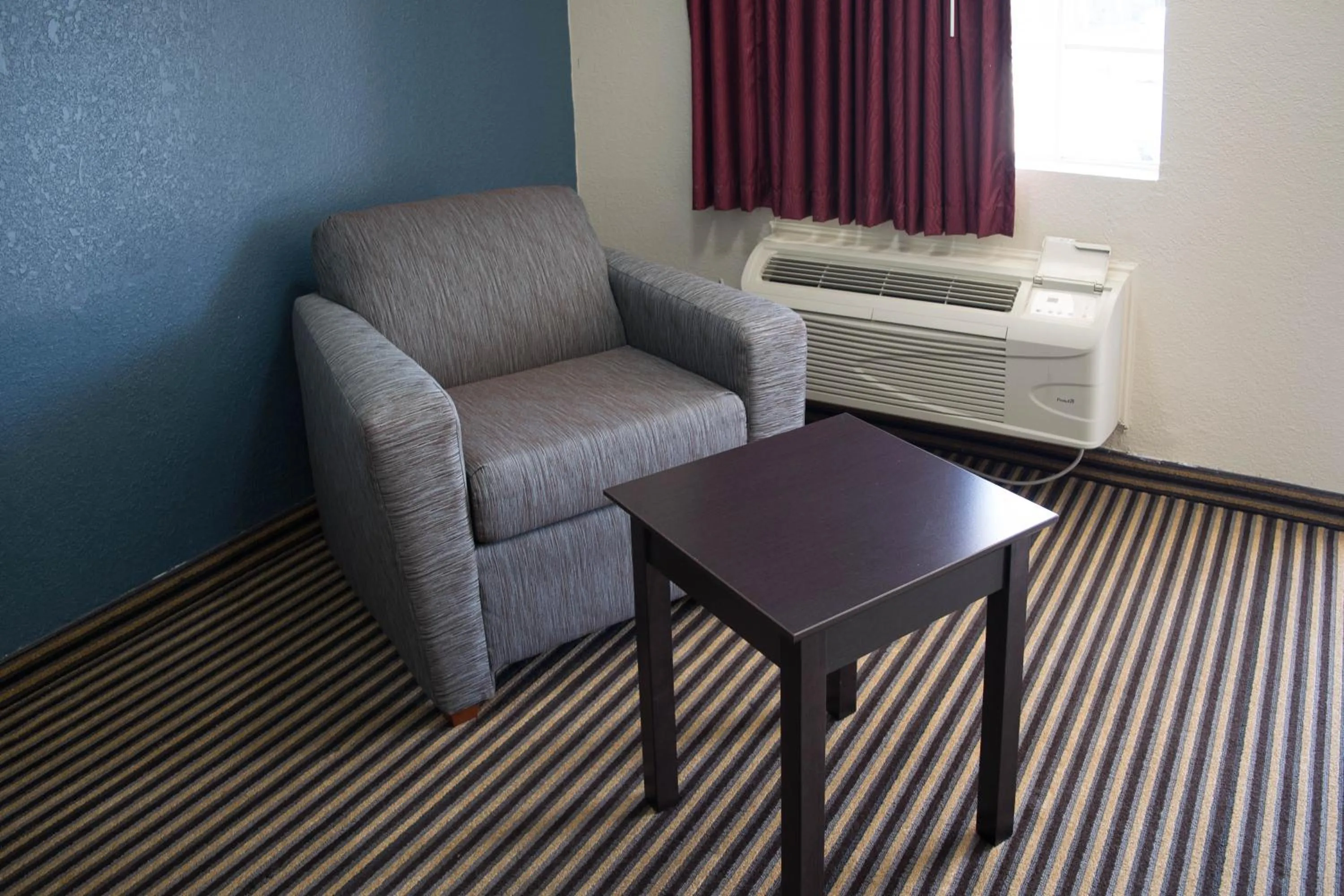 Seating area in Countryside Inn