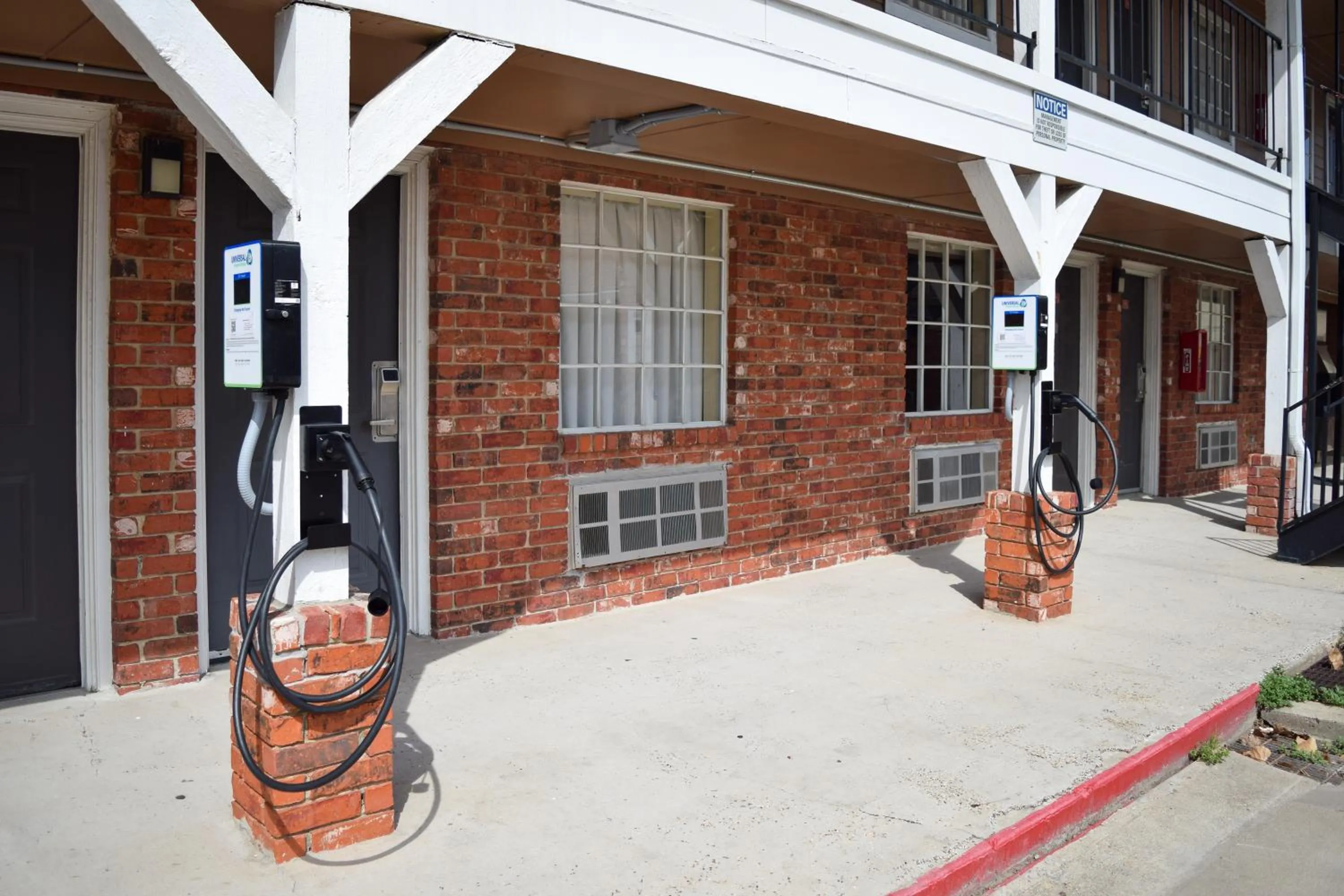 Parking in Countryside Inn
