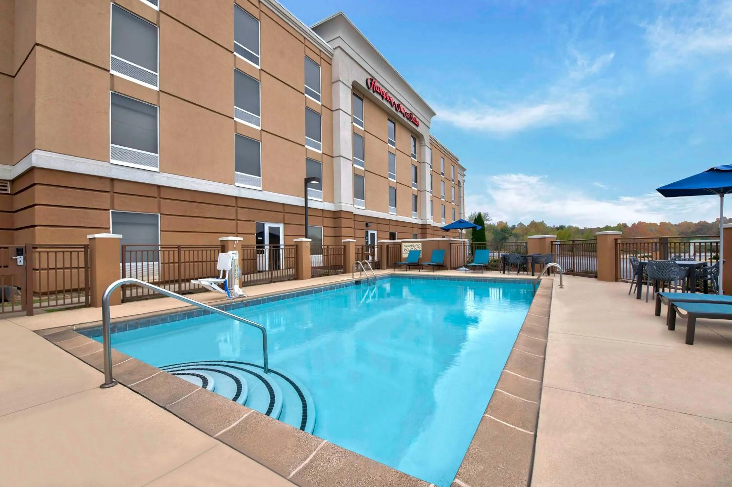 Pool view in Hampton Inn & Suites Jackson