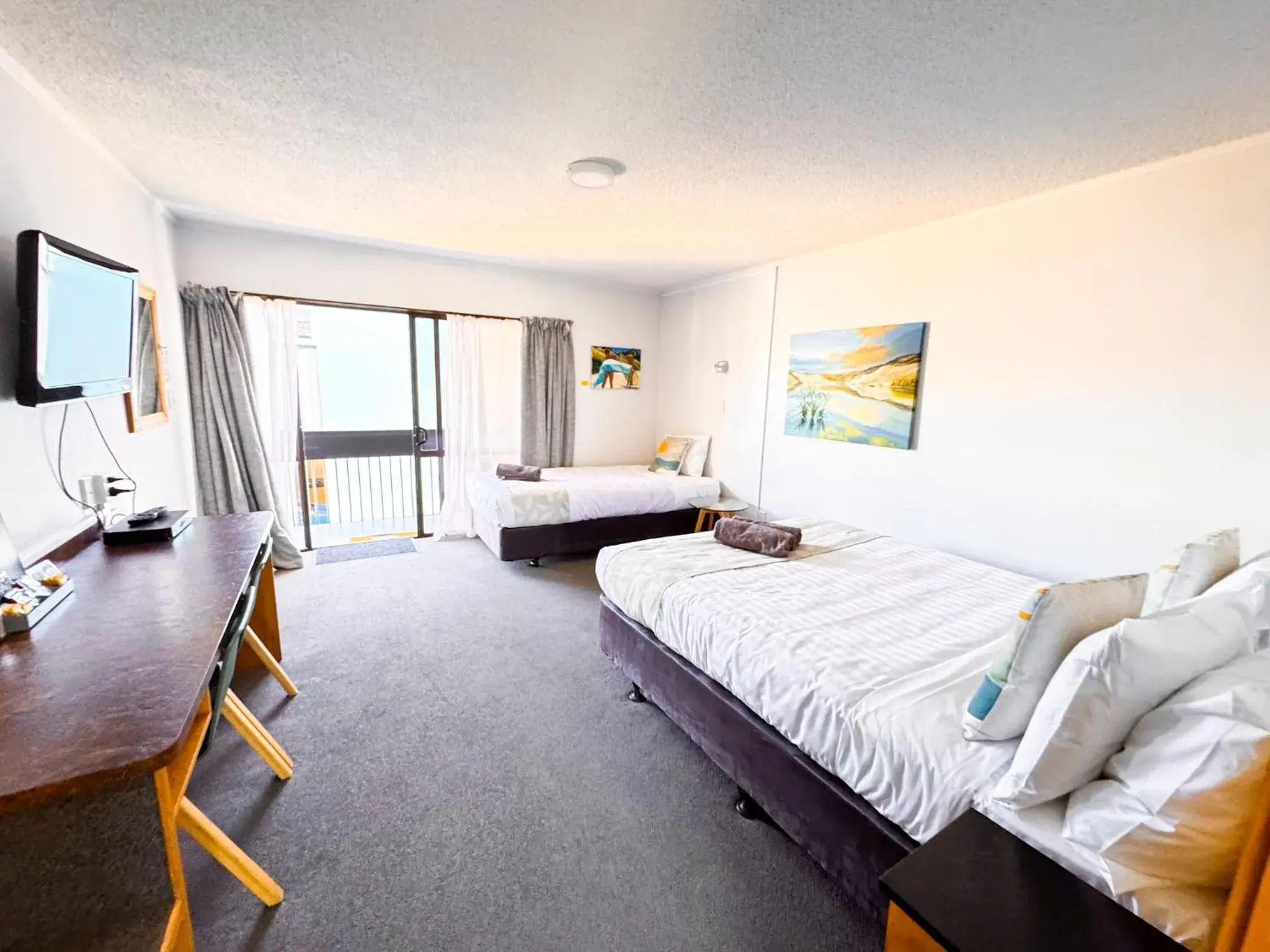 Queen Studio in Waikanae Beach Motel Queen Studio in Waikanae Beach Motel