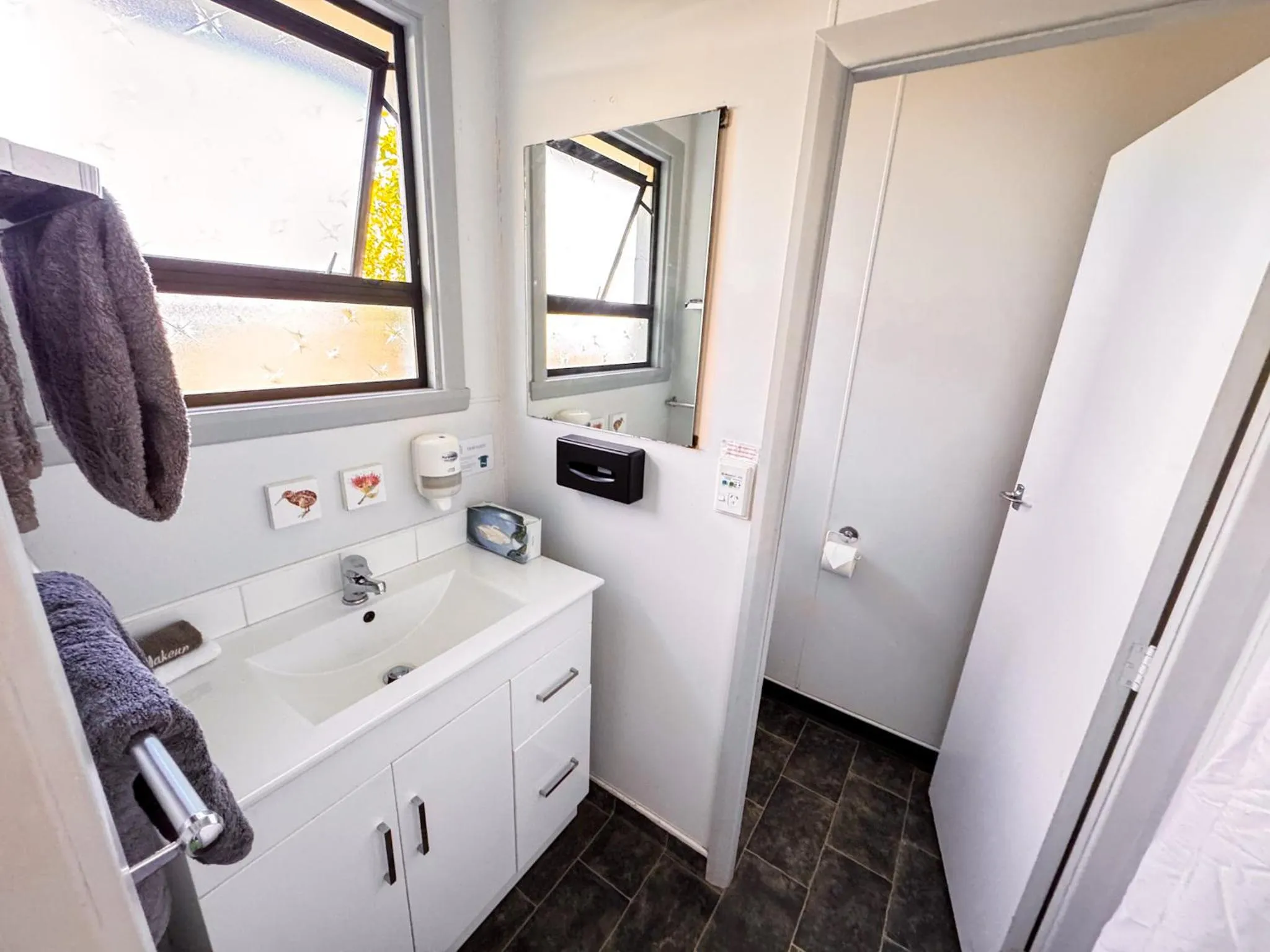 Bathroom in Waikanae Beach Motel