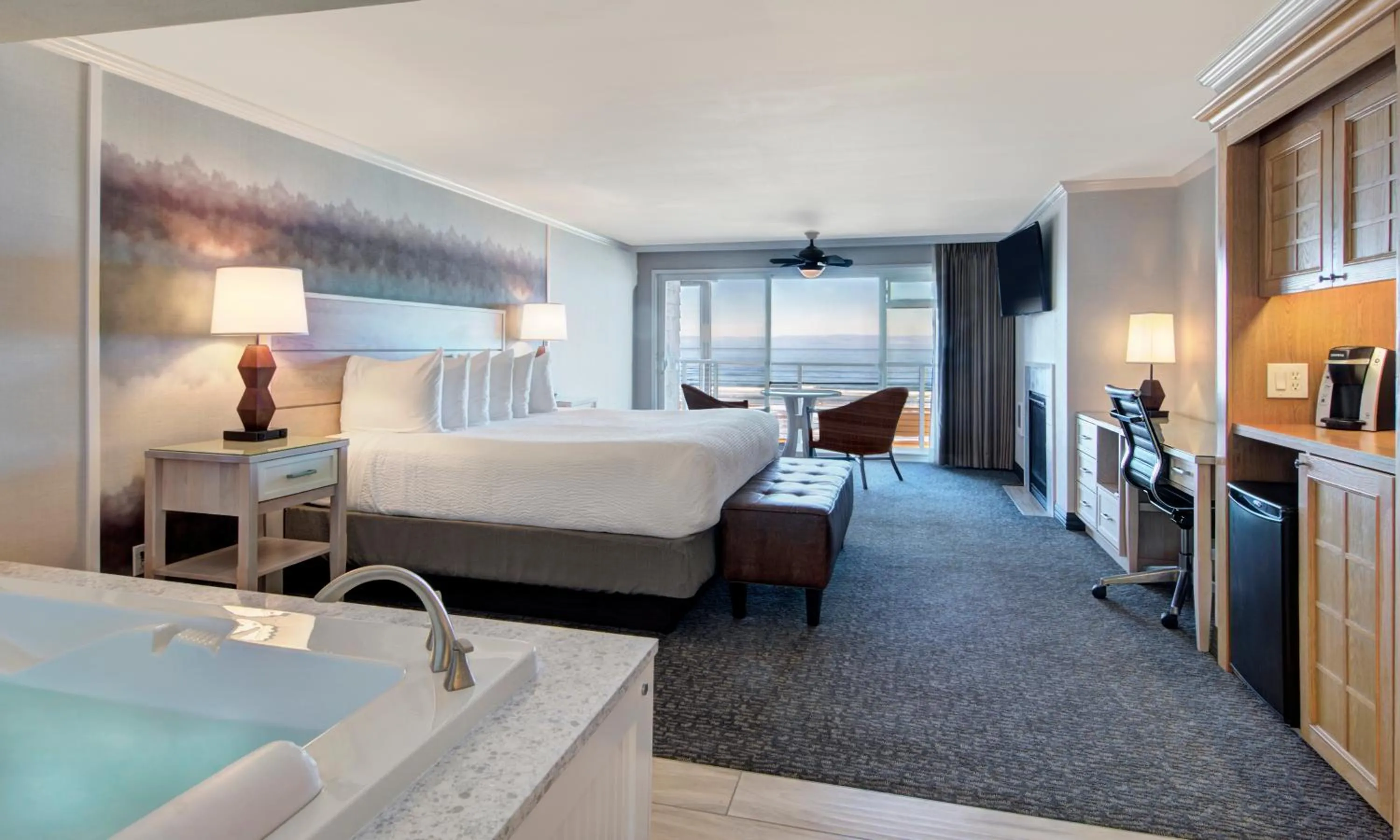 Bed in Hallmark Resort in Cannon Beach