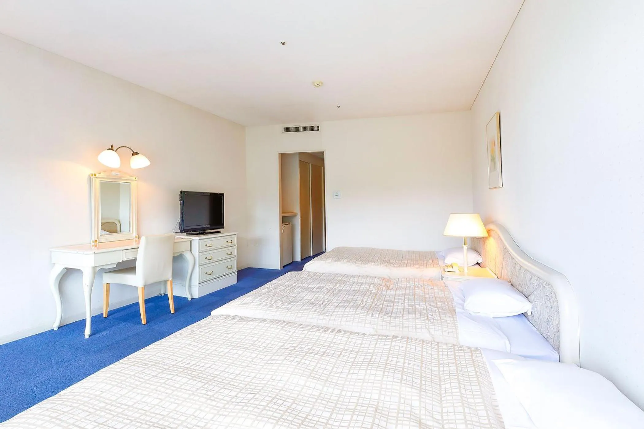 Photo of the whole room, Bed in Ooedo Onsen Monogatari Hotel Reoma no Mori