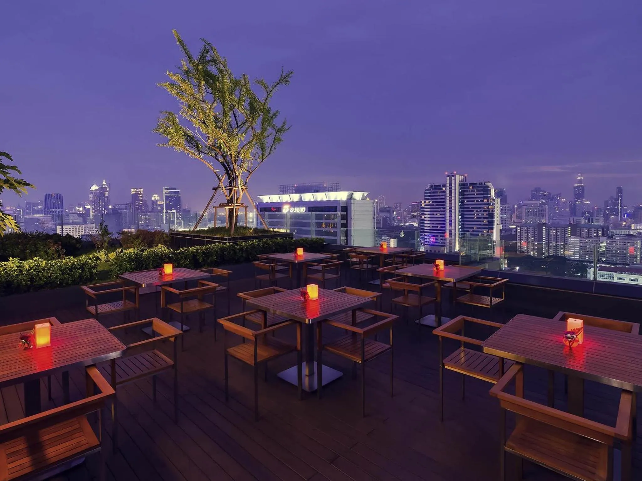 Lounge or bar in Mercure Bangkok Siam