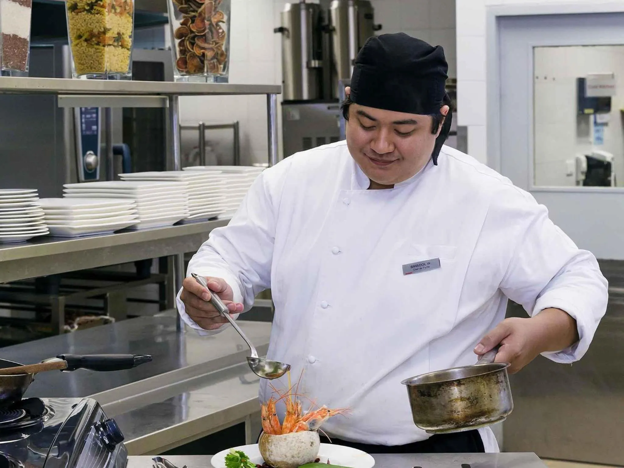 Restaurant/places to eat in Mercure Bangkok Siam