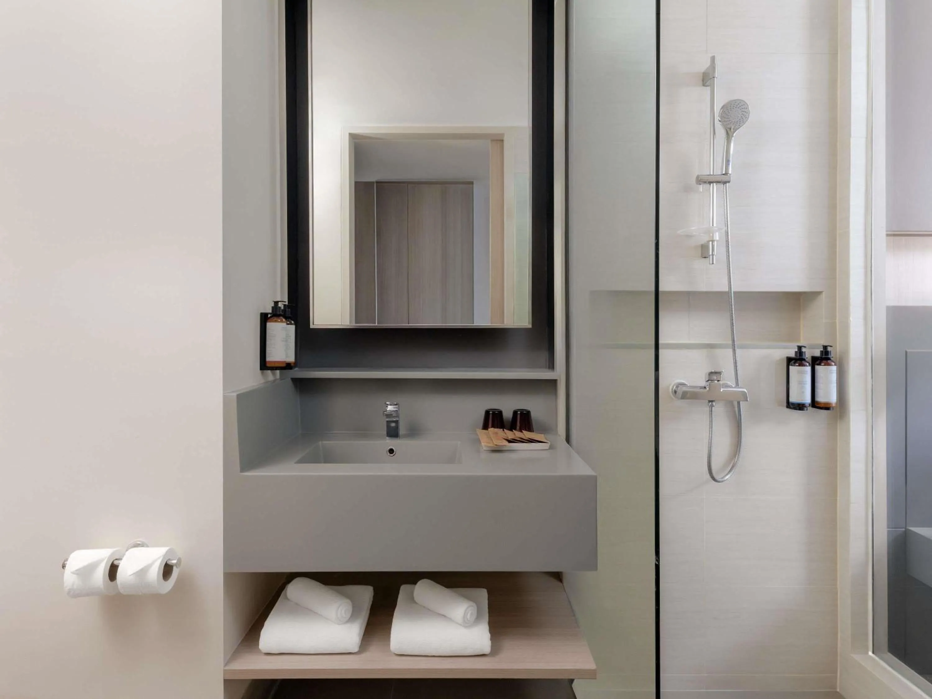 Bedroom in Mercure Bangkok Siam