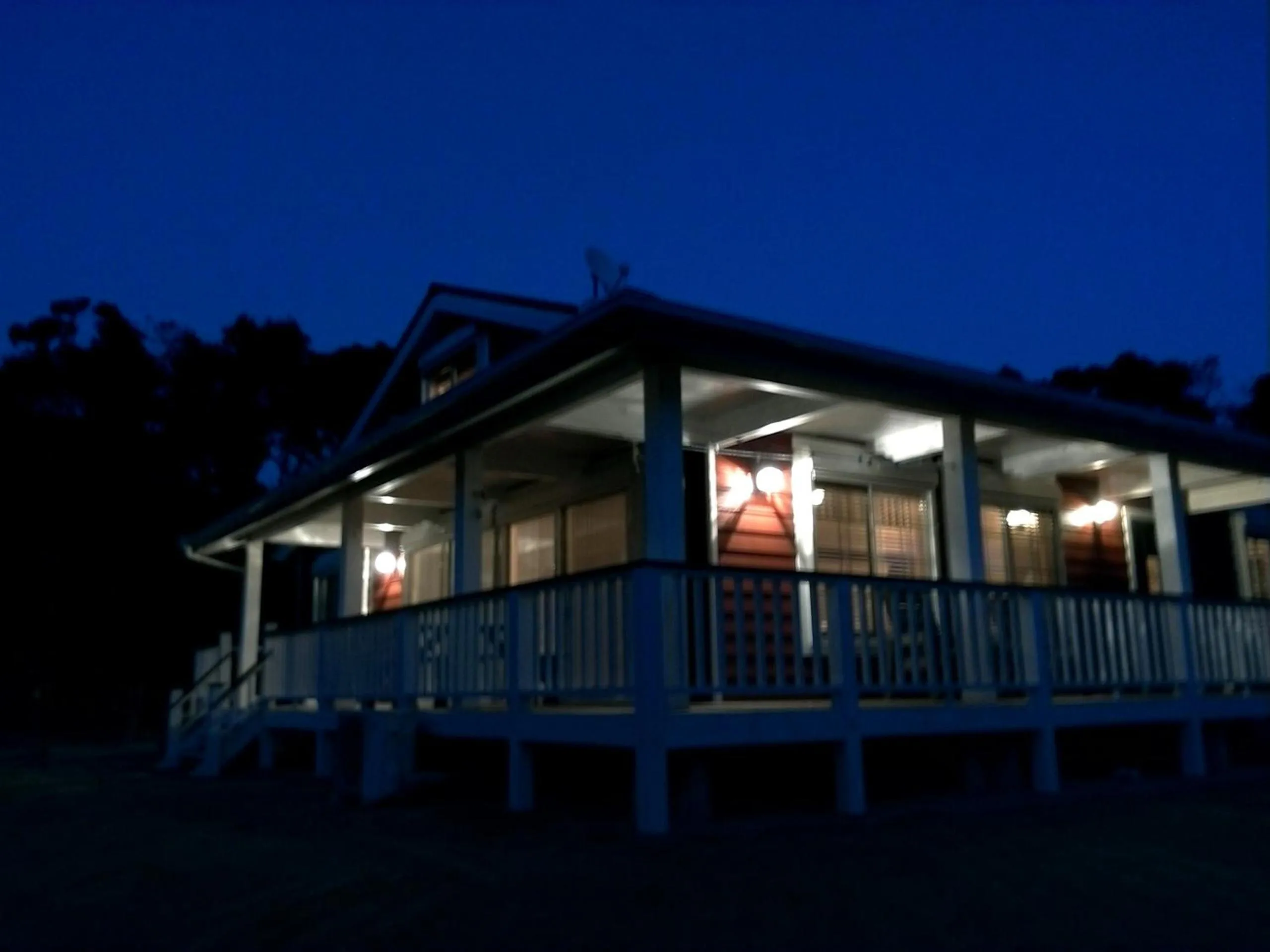 Facade/entrance in Hana Mana