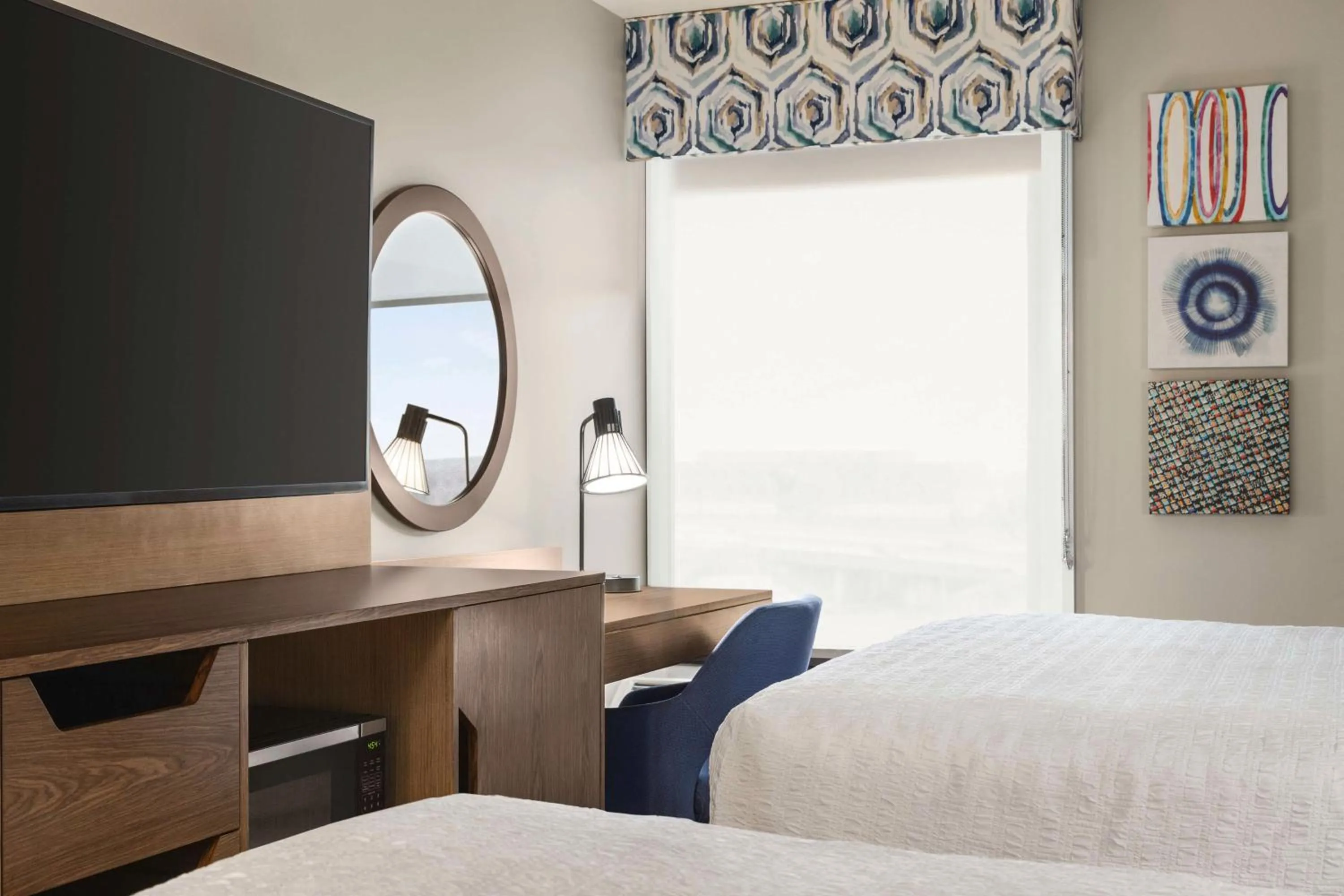 Bed in Hampton Inn Kansas City - Airport