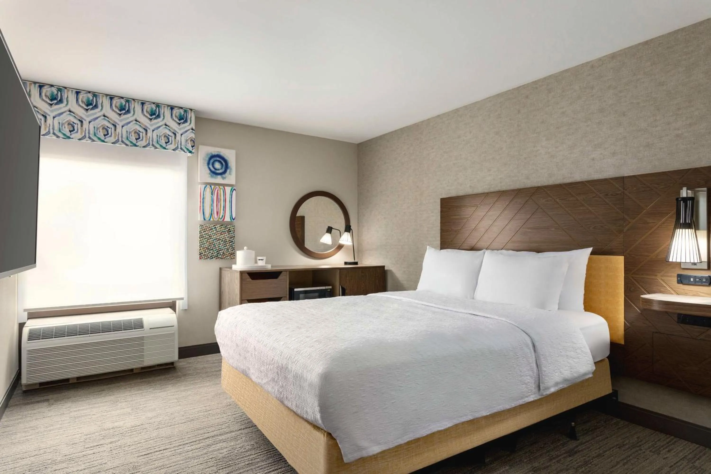 Bed in Hampton Inn Kansas City - Airport