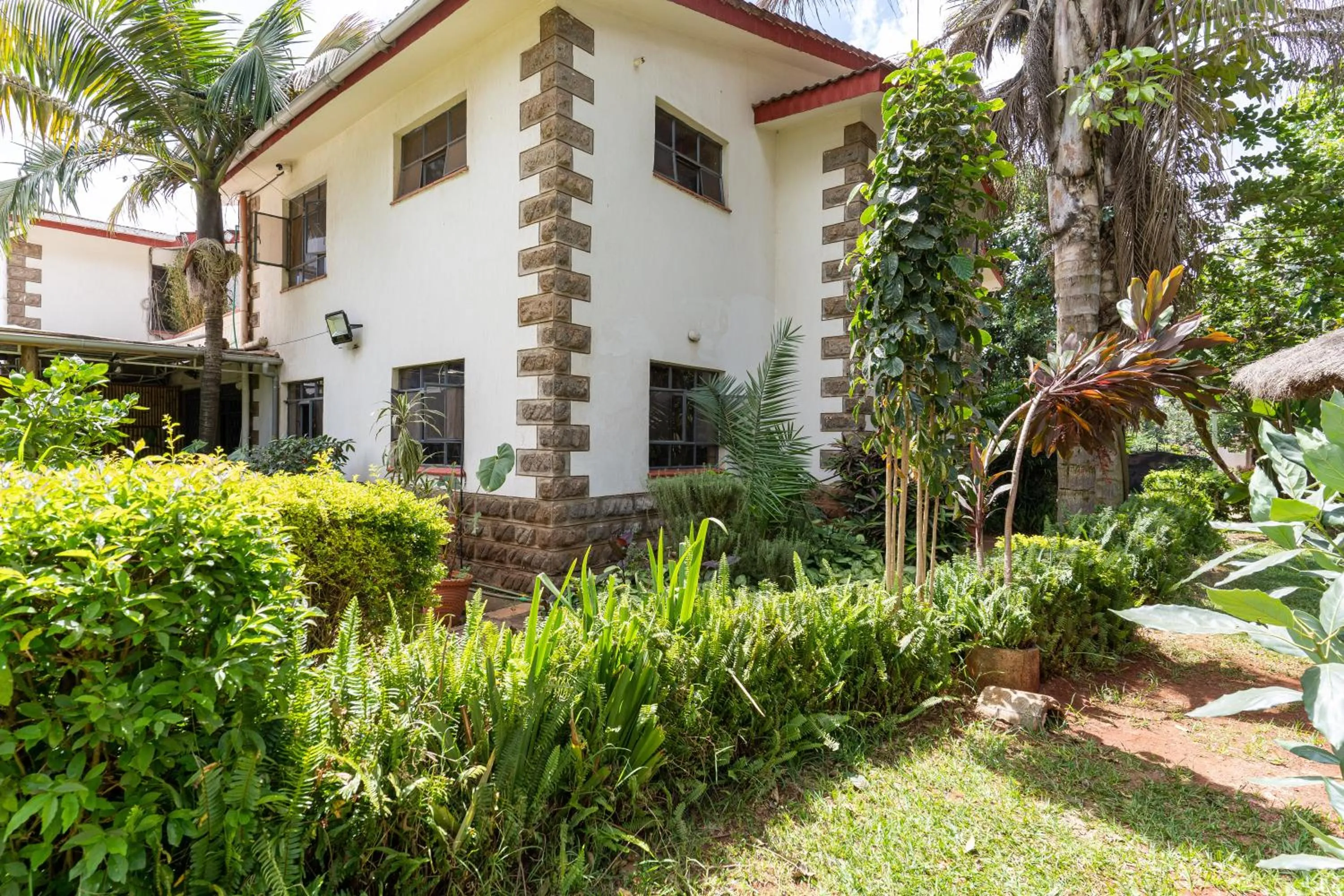 Garden view in Bonsai Villa