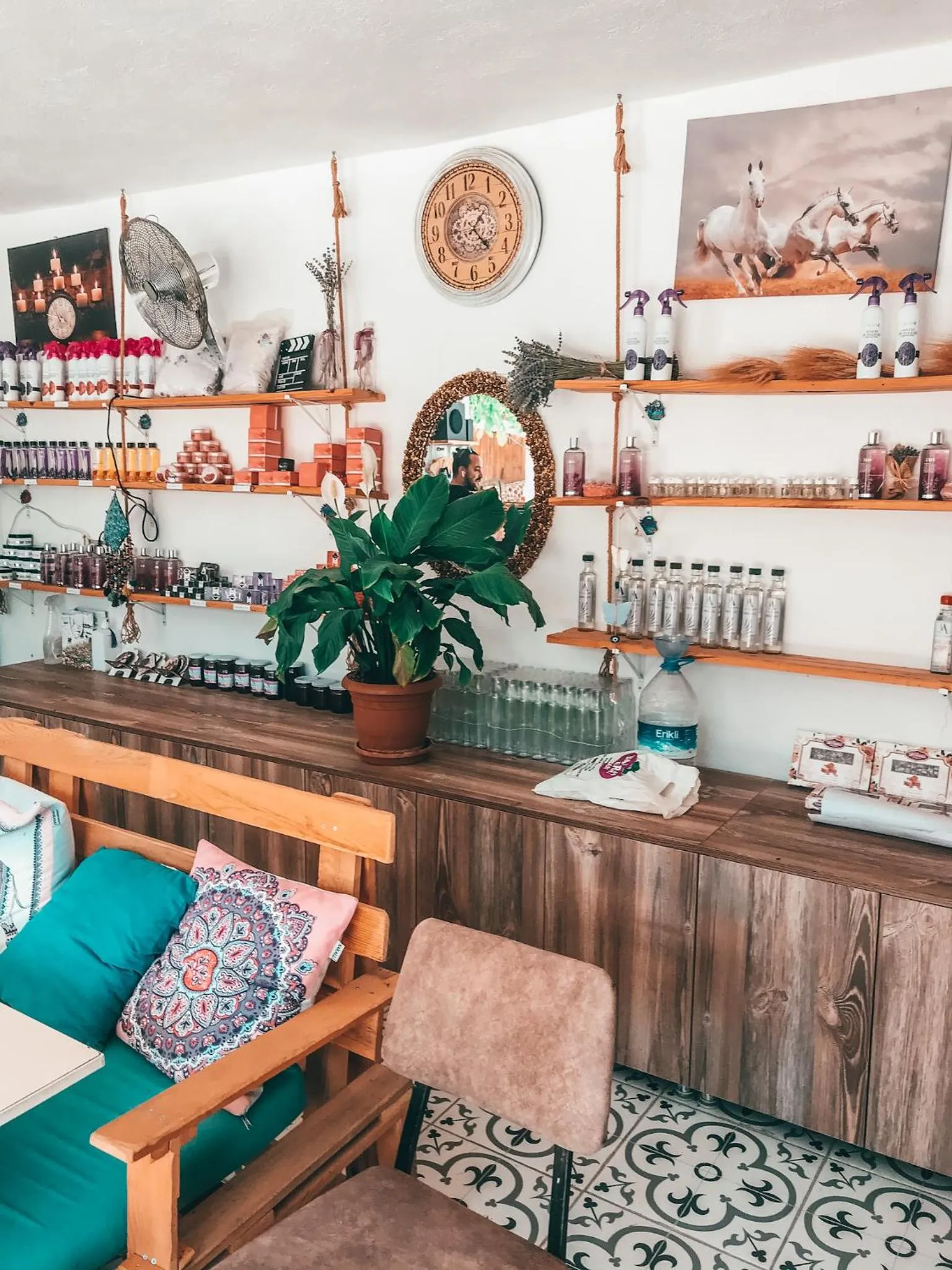 Decorative detail in Aliya Konak - Köy Evi ve Lezzetleri