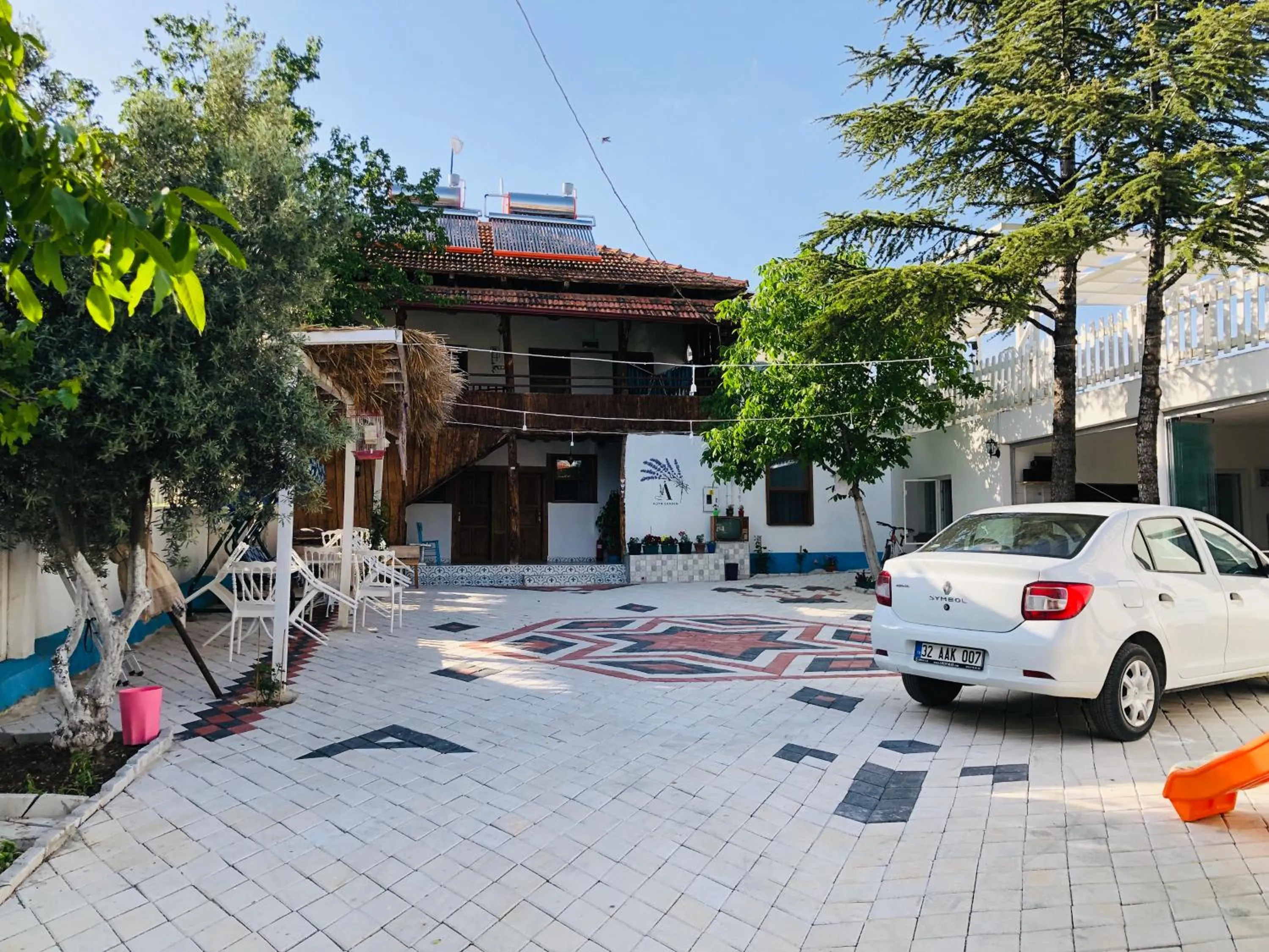 Aliya Konak - Köy Evi ve Lezzetleri