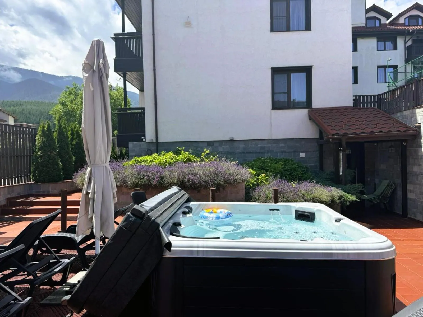 Hot Tub in 7 Pools SPA Boutique Hotel