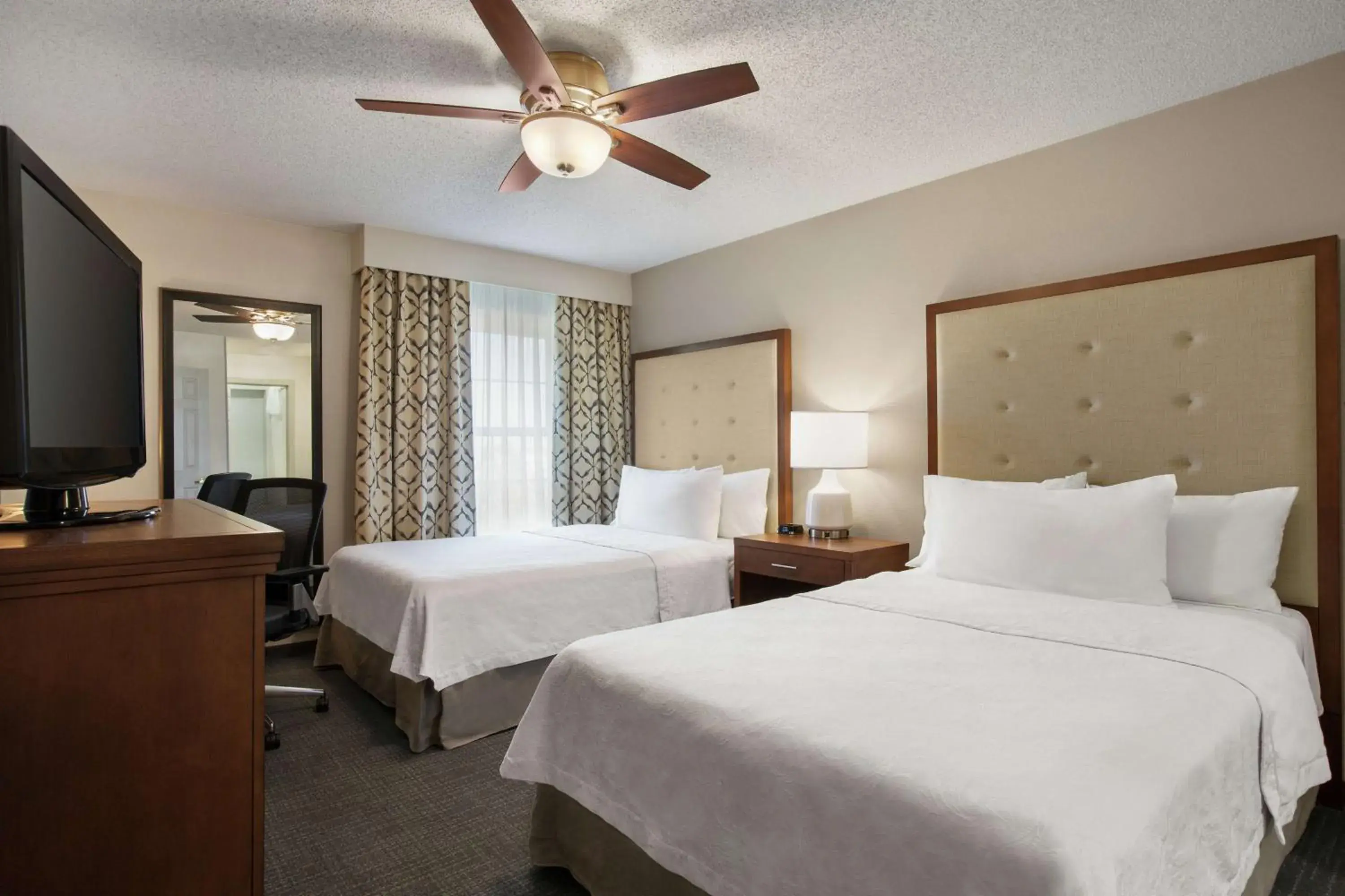 One-Bedroom Suite with Two Double Beds and Fireplace in Homewood Suites by Hilton Kansas City Airport One-Bedroom Suite with Two Double Beds and Fireplace in Homewood Suites by Hilton Kansas City Airport