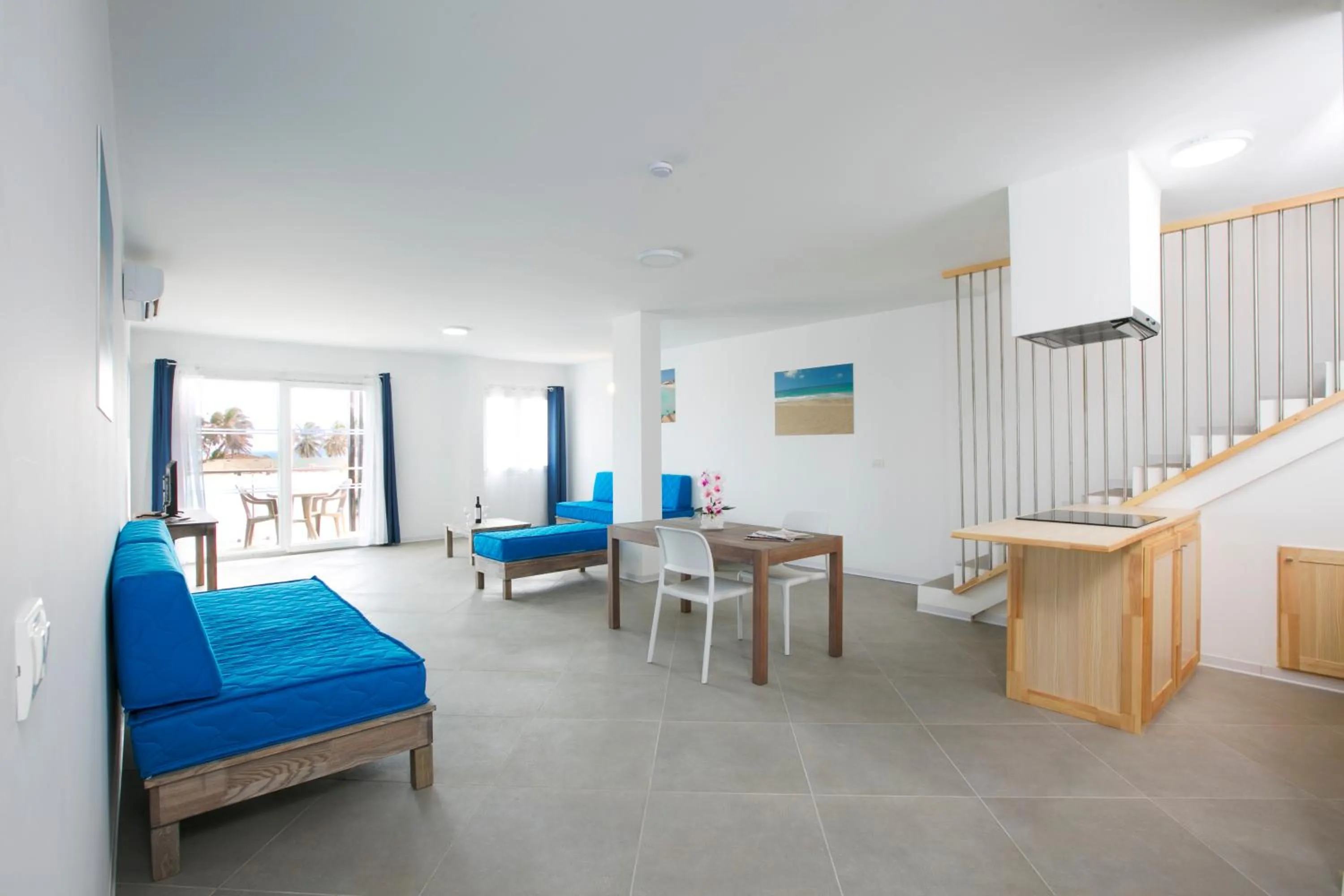 Living room, Bed in Halos Casa Resort