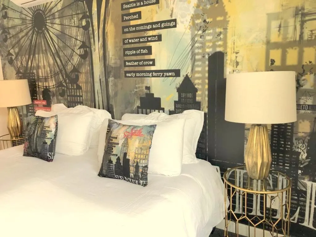 Bed in The ART INN Seattle