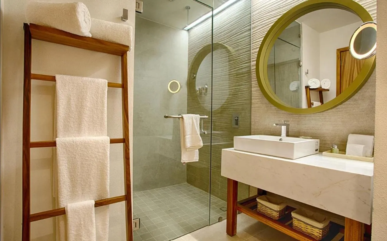 Shower in Armony Marival Resort & Spa Punta de Mita - MGallery collection