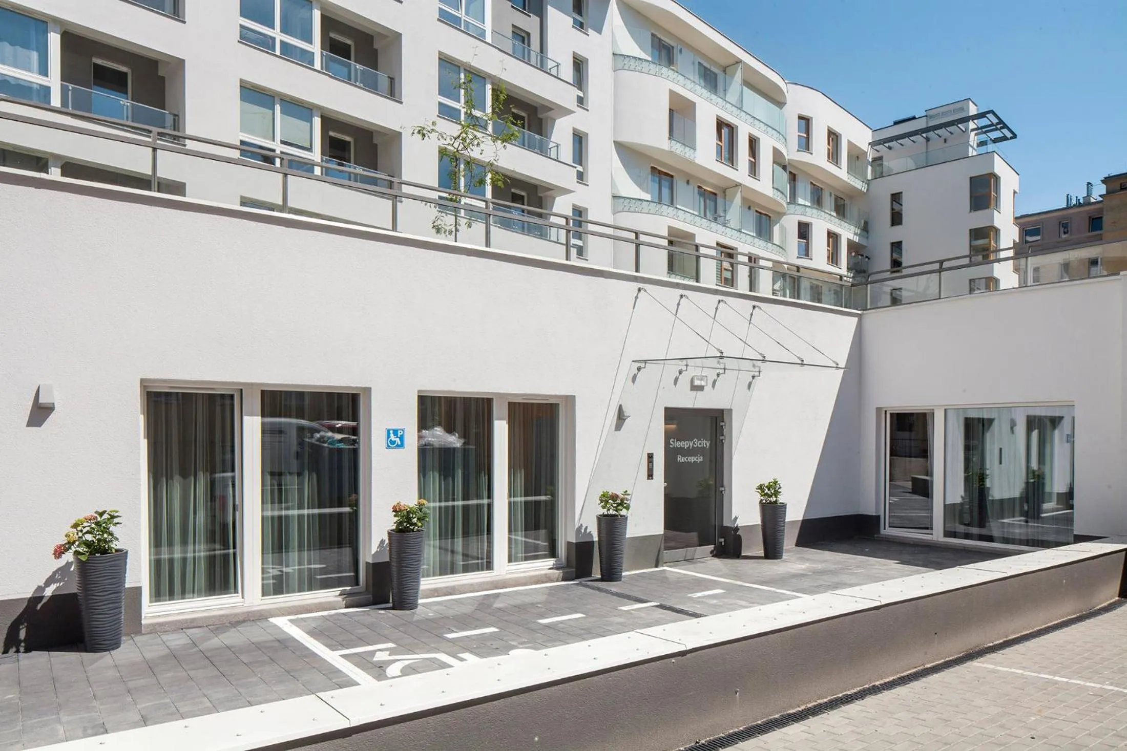 Property building in Sleepy3city Apartments Batorego 9 II