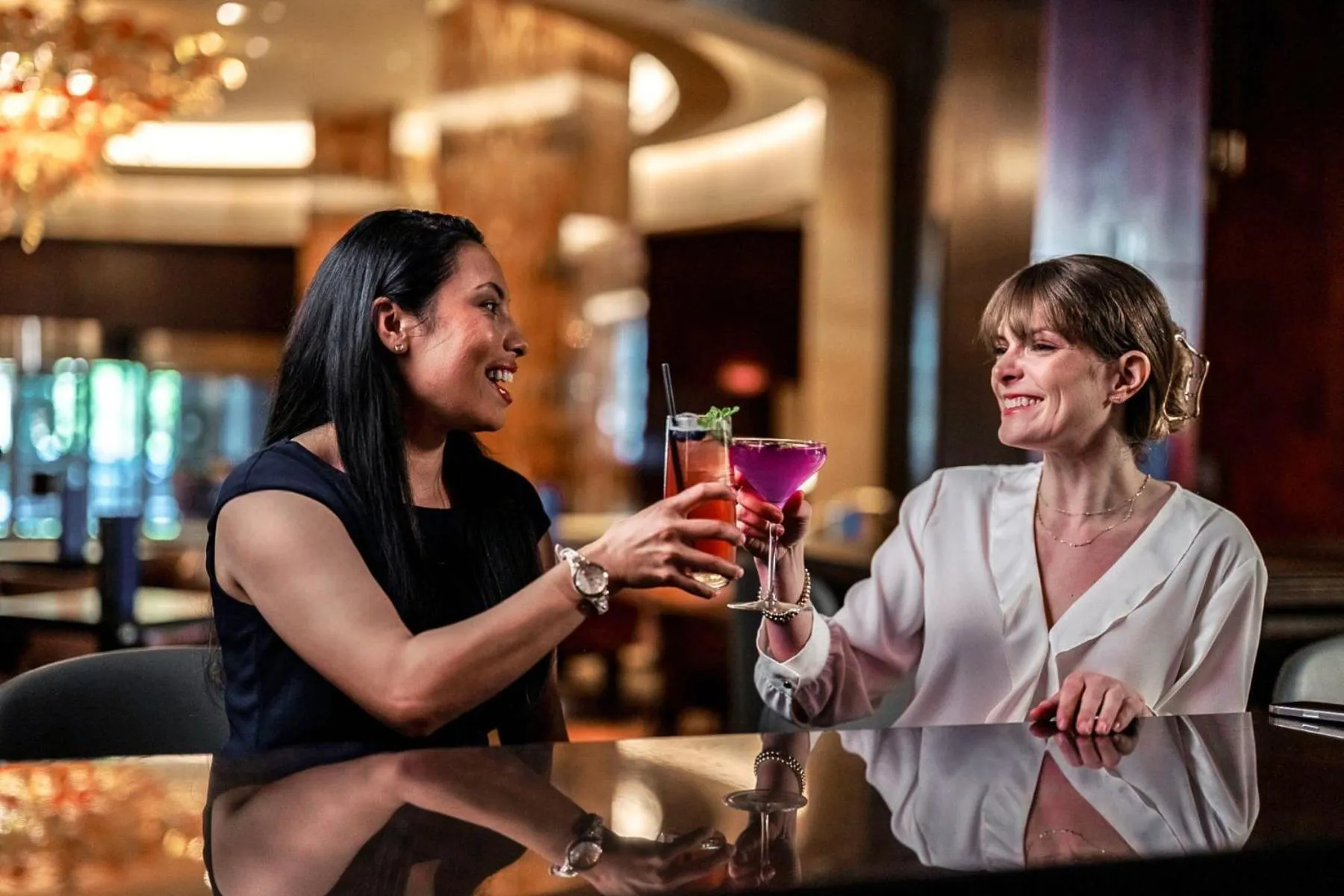 Lounge or bar in Hilton Americas - Houston