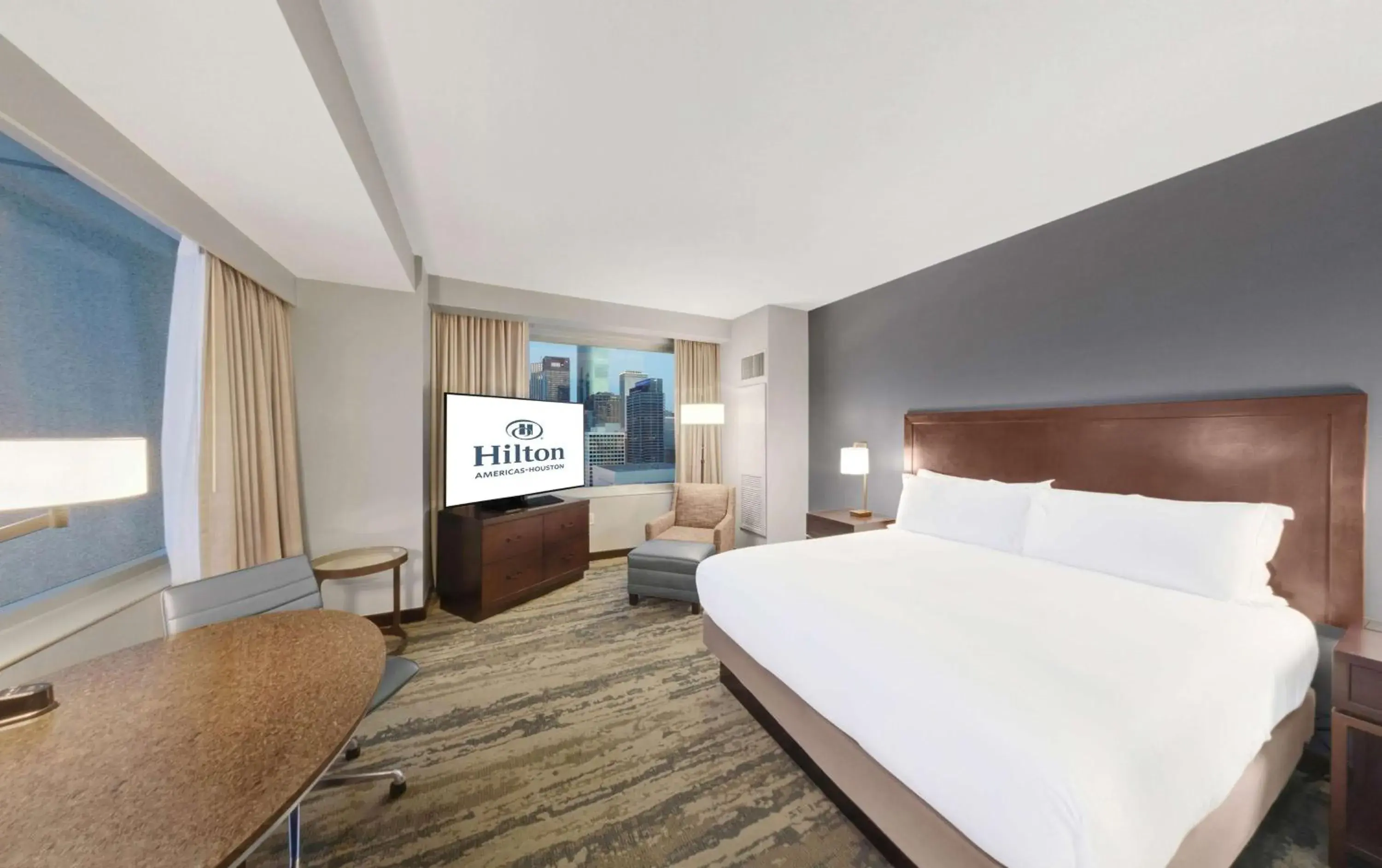 Large Corner King Room in Hilton Americas - Houston Large Corner King Room in Hilton Americas - Houston
