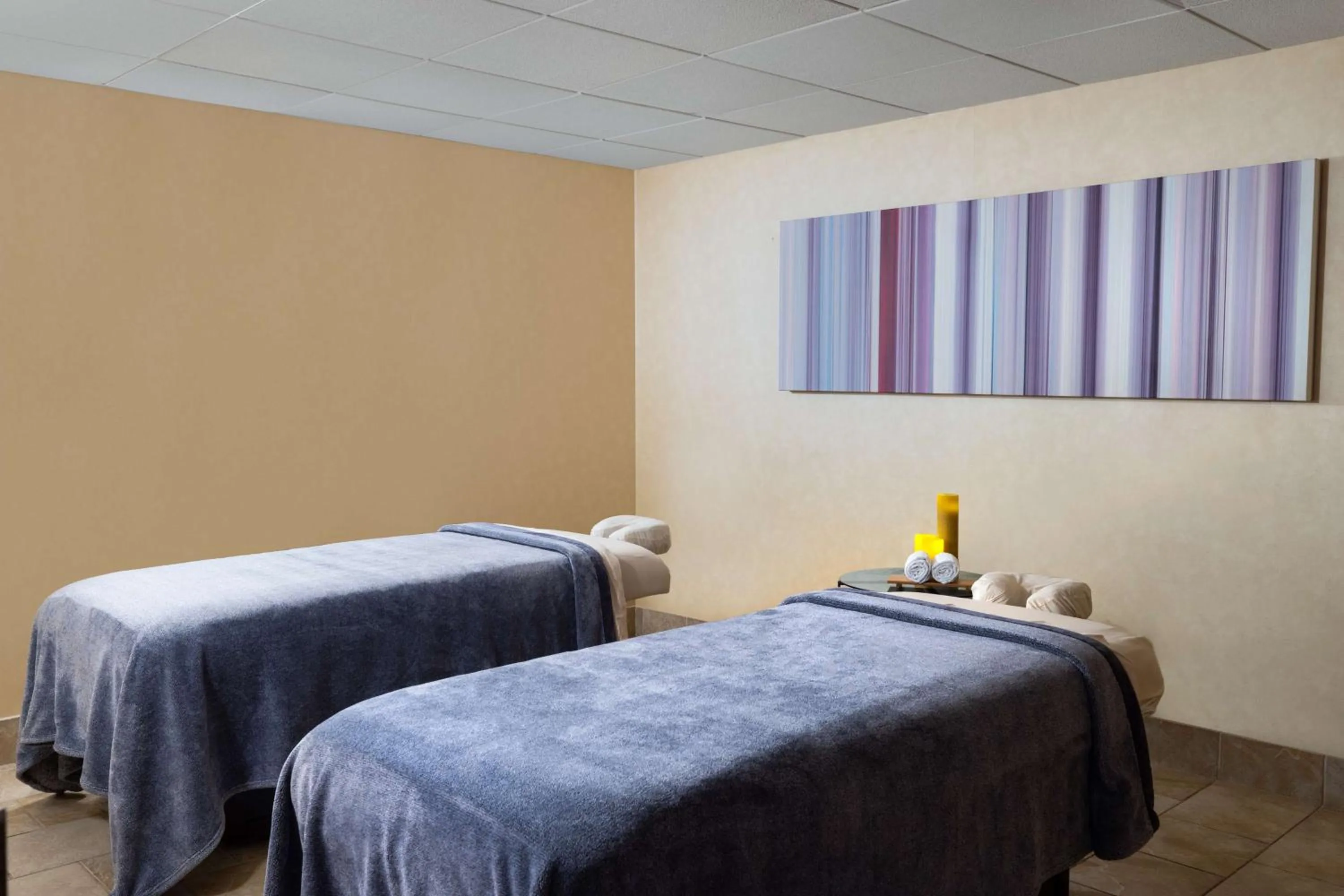Spa and wellness centre/facilities, Bed in Hilton Americas - Houston