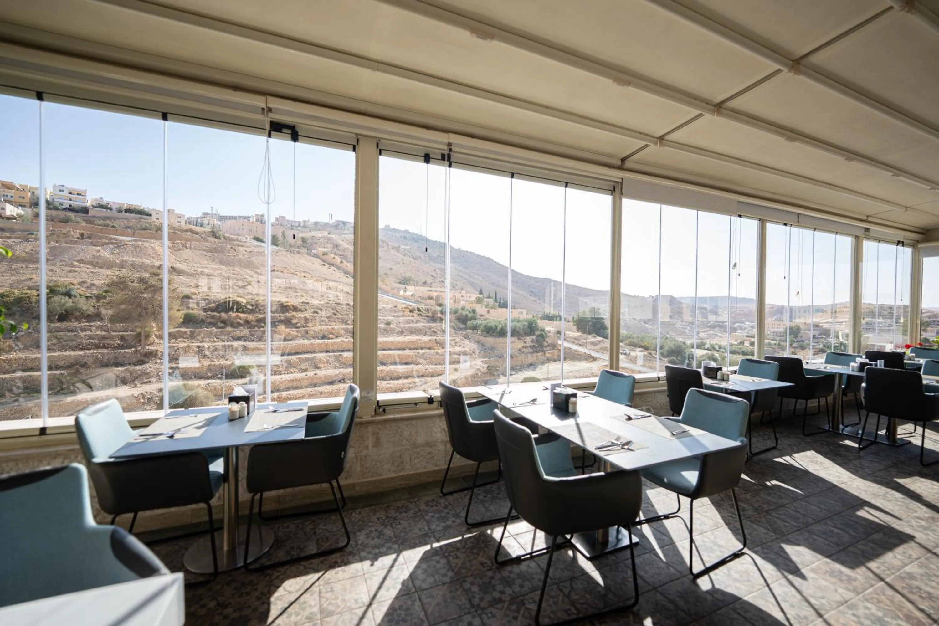 Restaurant/places to eat in Petra Boutique Hotel