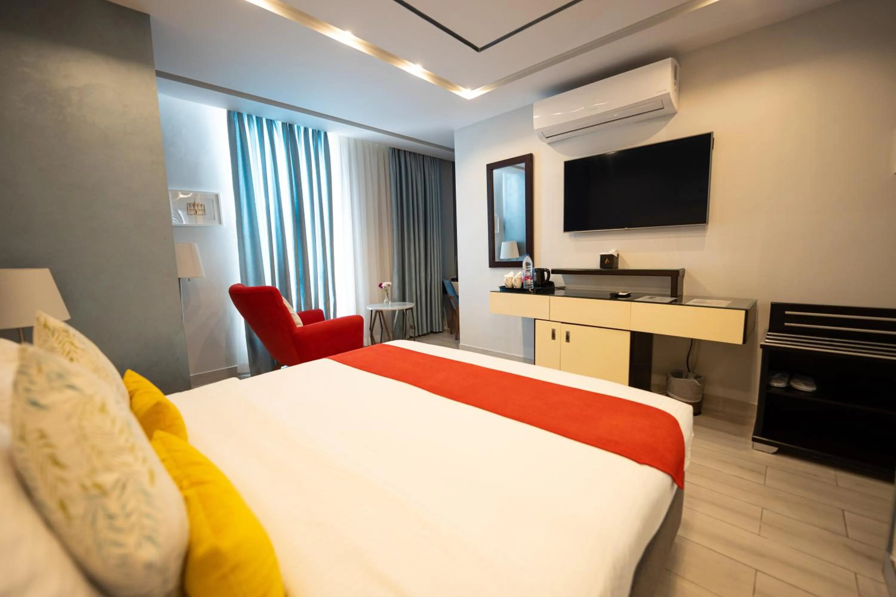 Bed in Petra Boutique Hotel