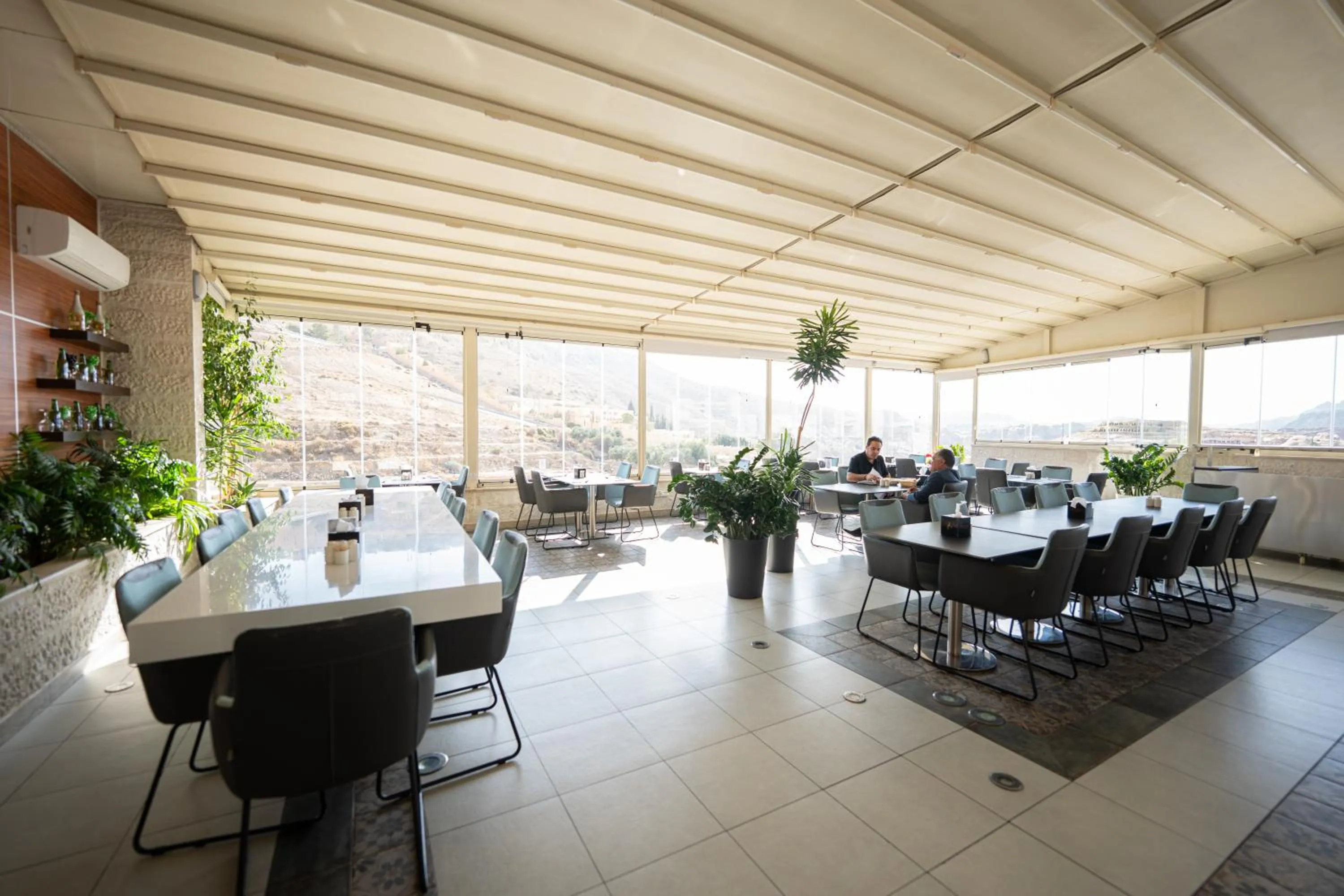 Restaurant/places to eat in Petra Boutique Hotel