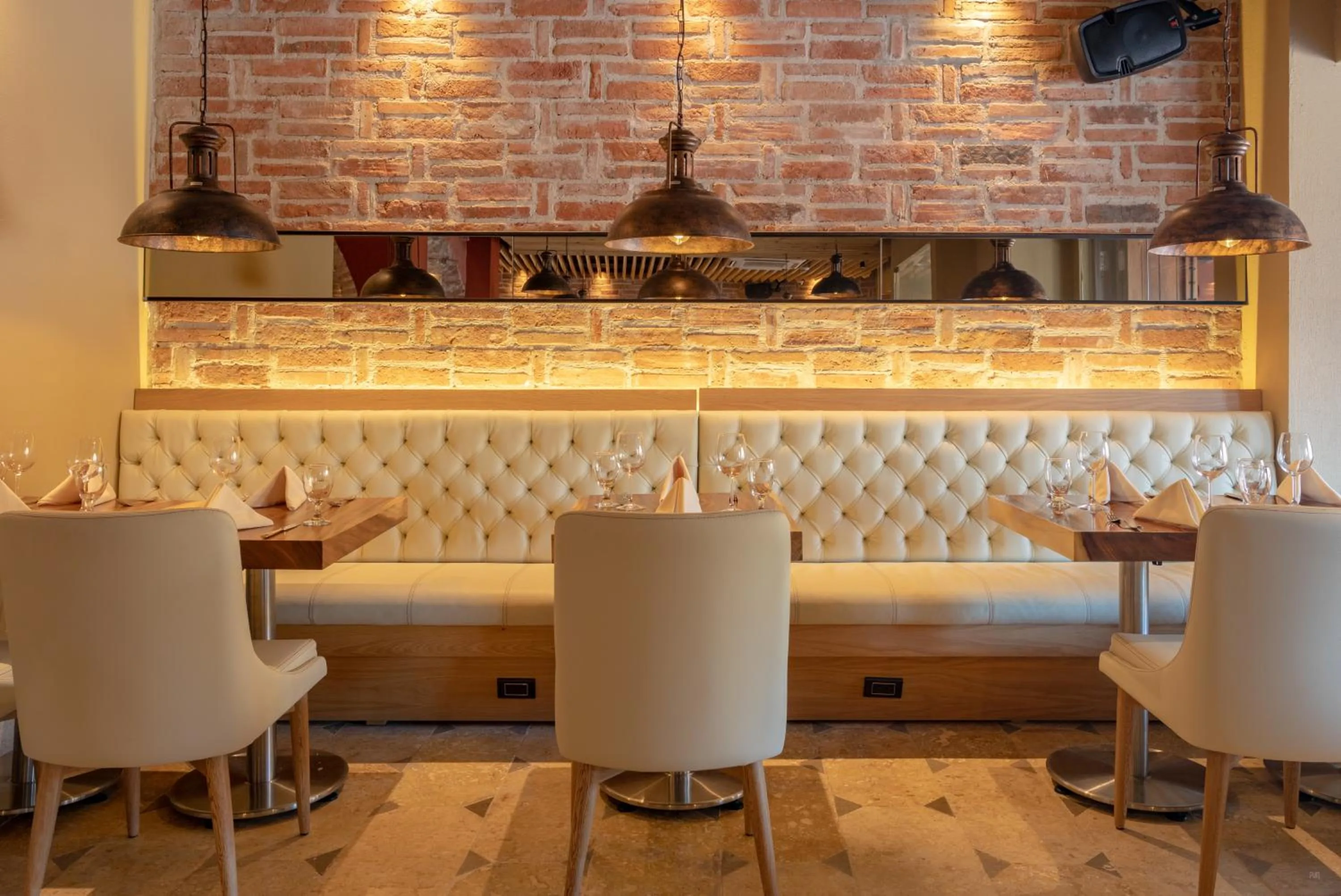 Restaurant/places to eat in Hotel Santa Catalina By OxoHotel