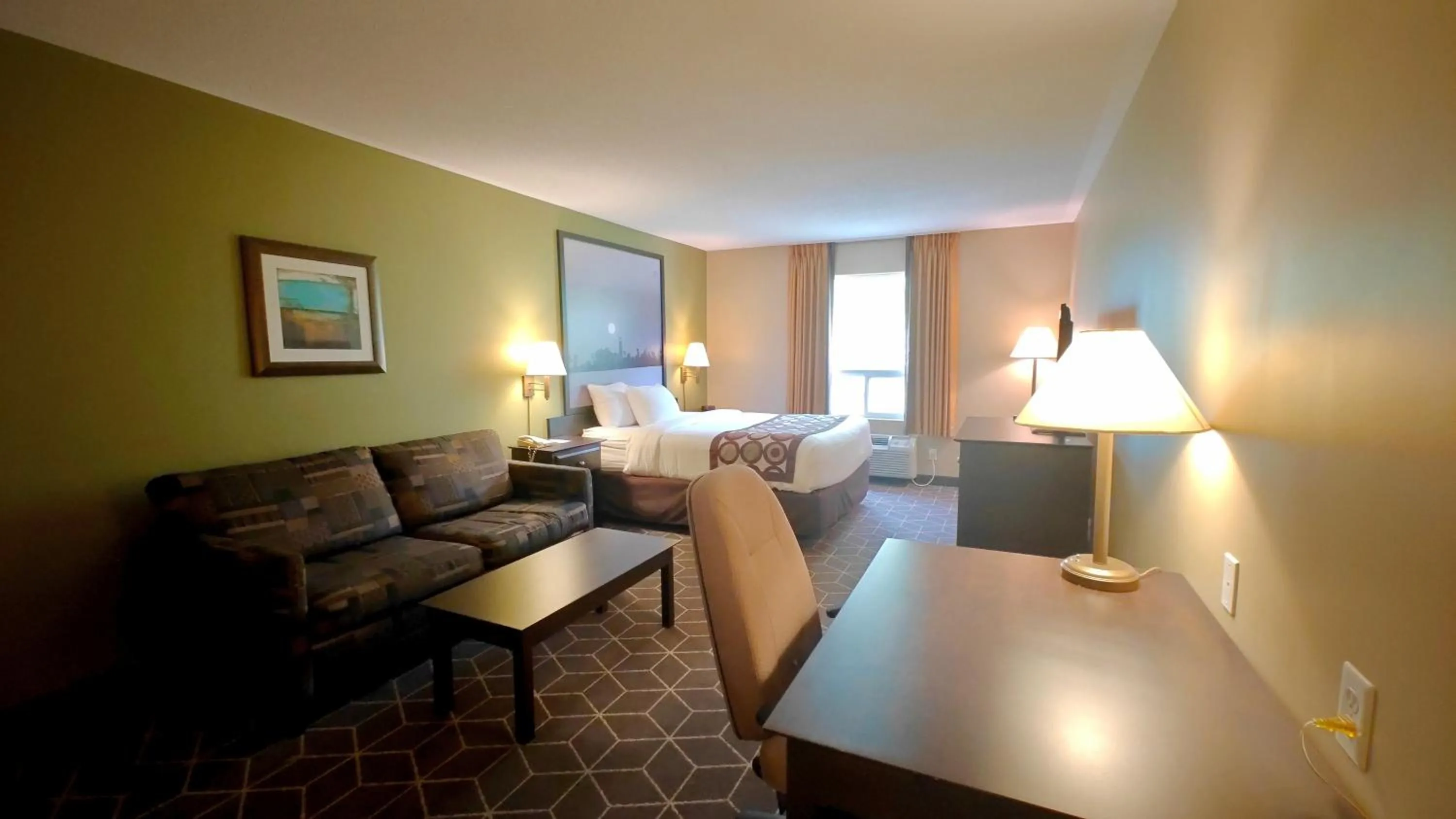 Bed in Super 8 by Wyndham Midland