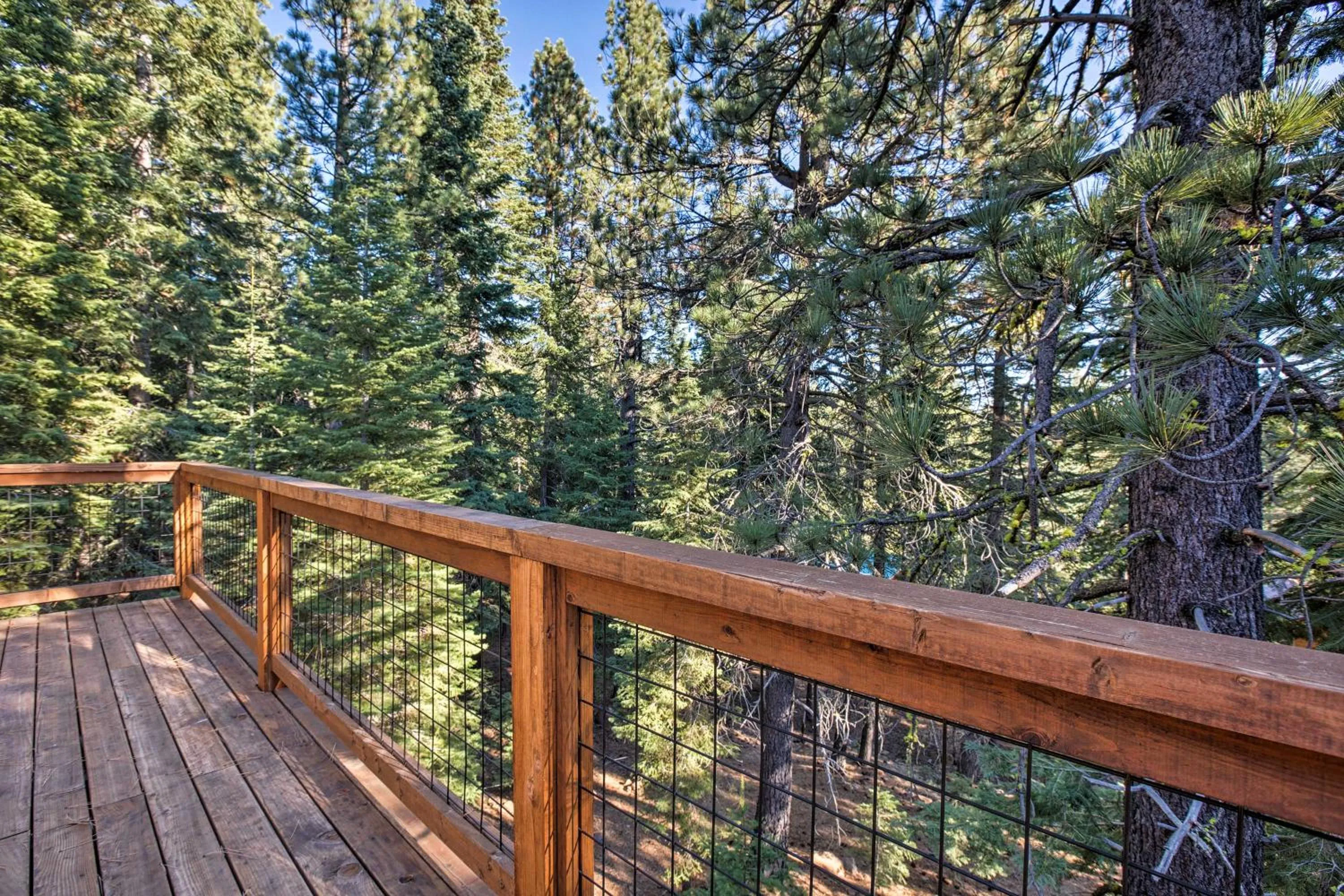 Balcony/Terrace in Saint Bernard - Luxurious Upscale Comfy Mountain Retreat Hot Tub Gas BBQ with Level 2 EV Connection
