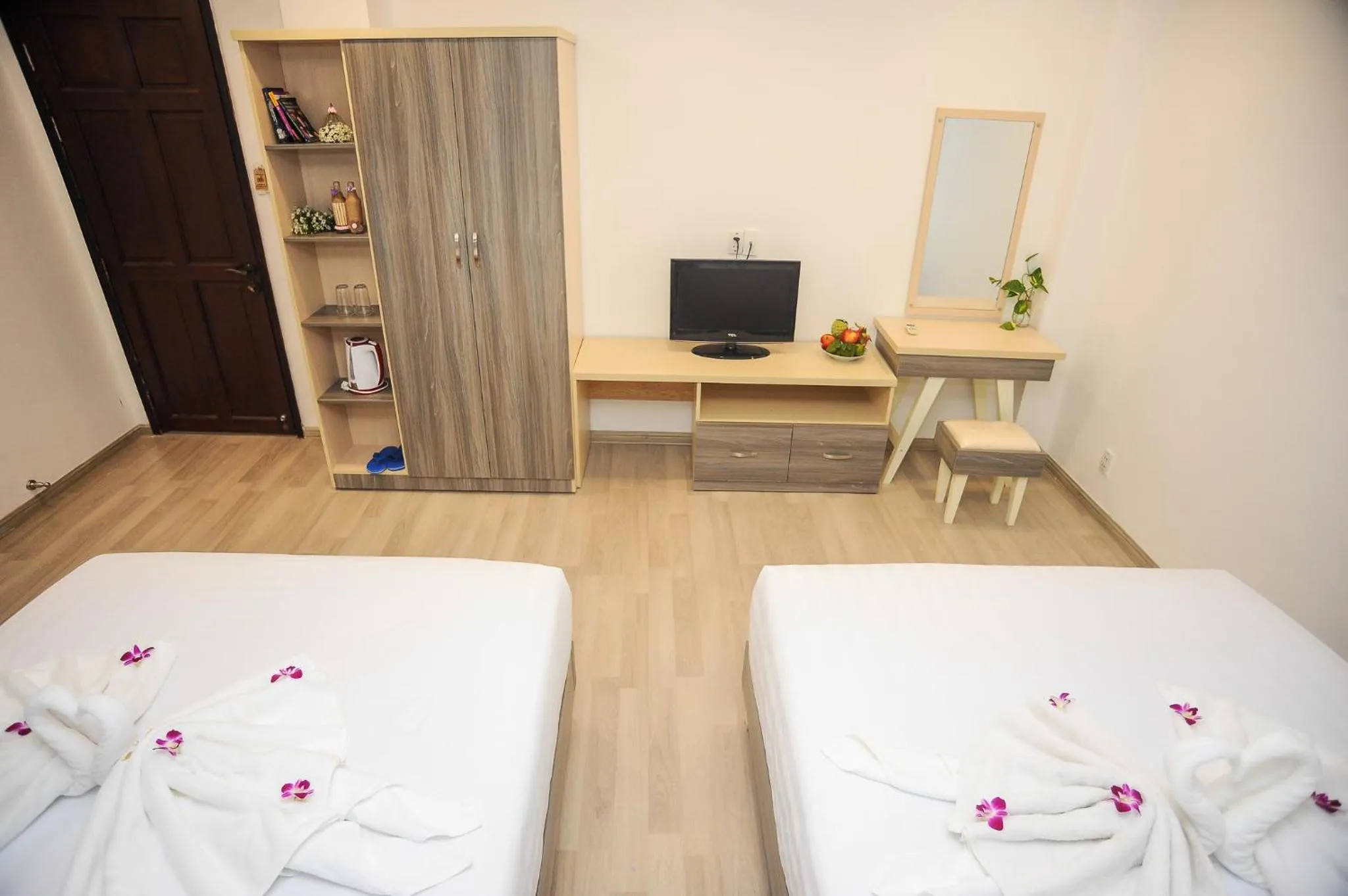 Bed in My Anh 120 Central Saigon Hotel Ben Thanh Market