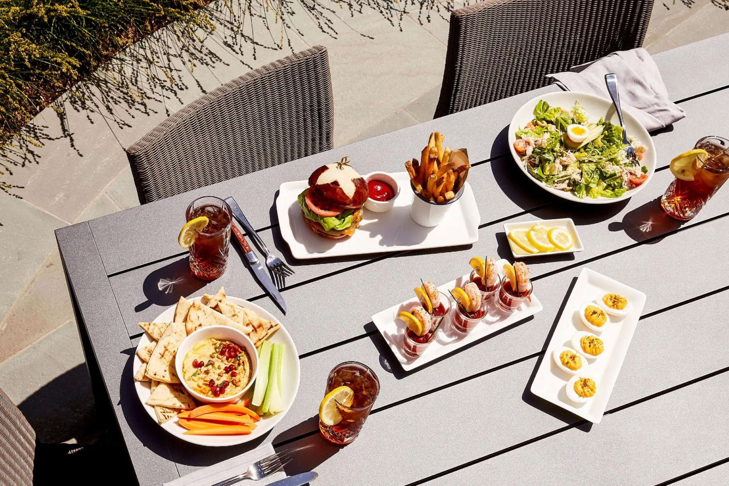 Food and drinks in The Stanford Park Hotel