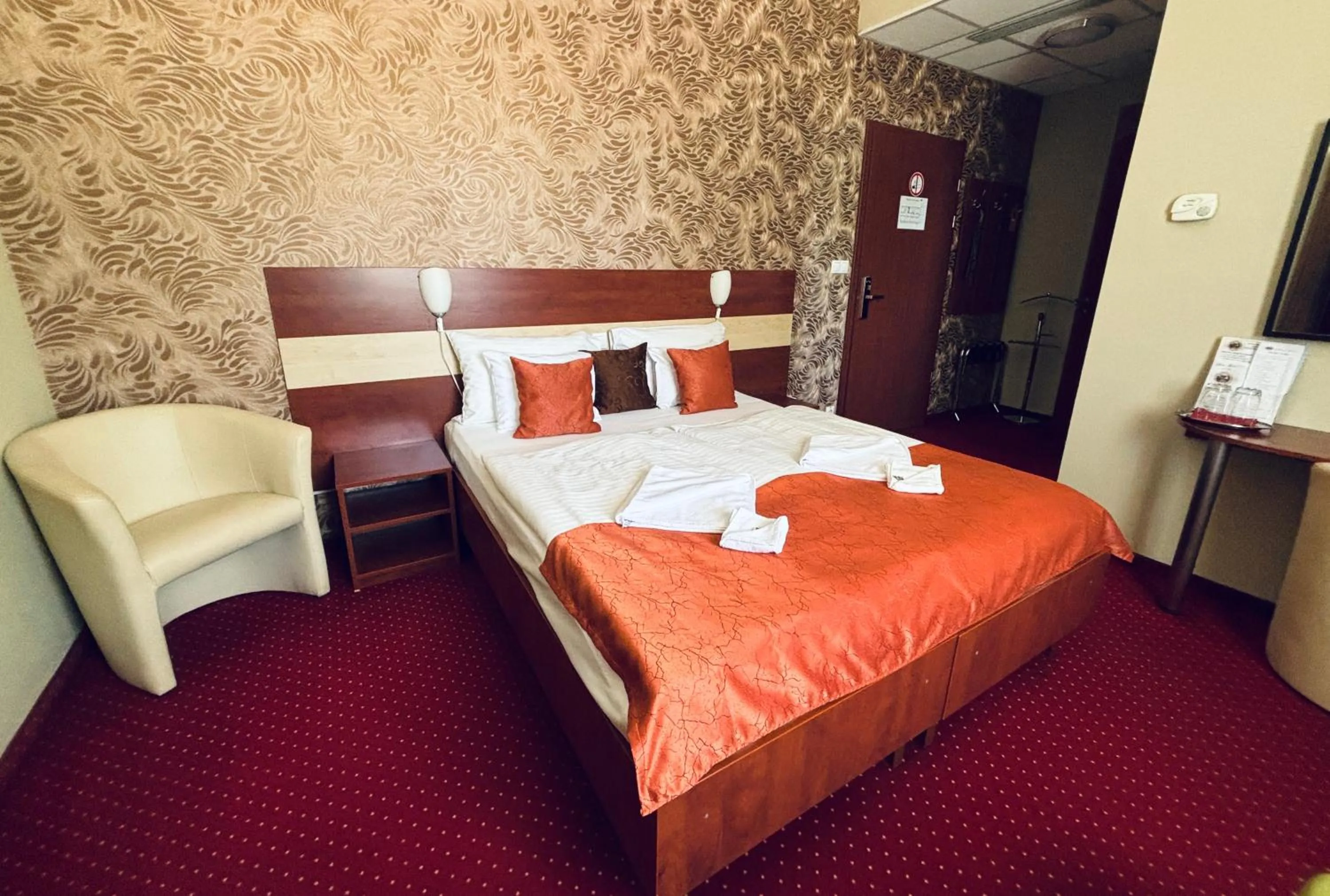 Photo of the whole room, Bed in Libra Hotel