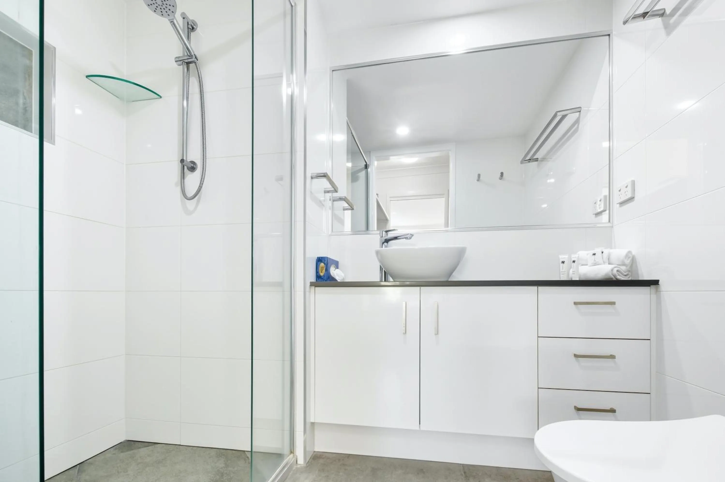 Bathroom in Osprey Apartments