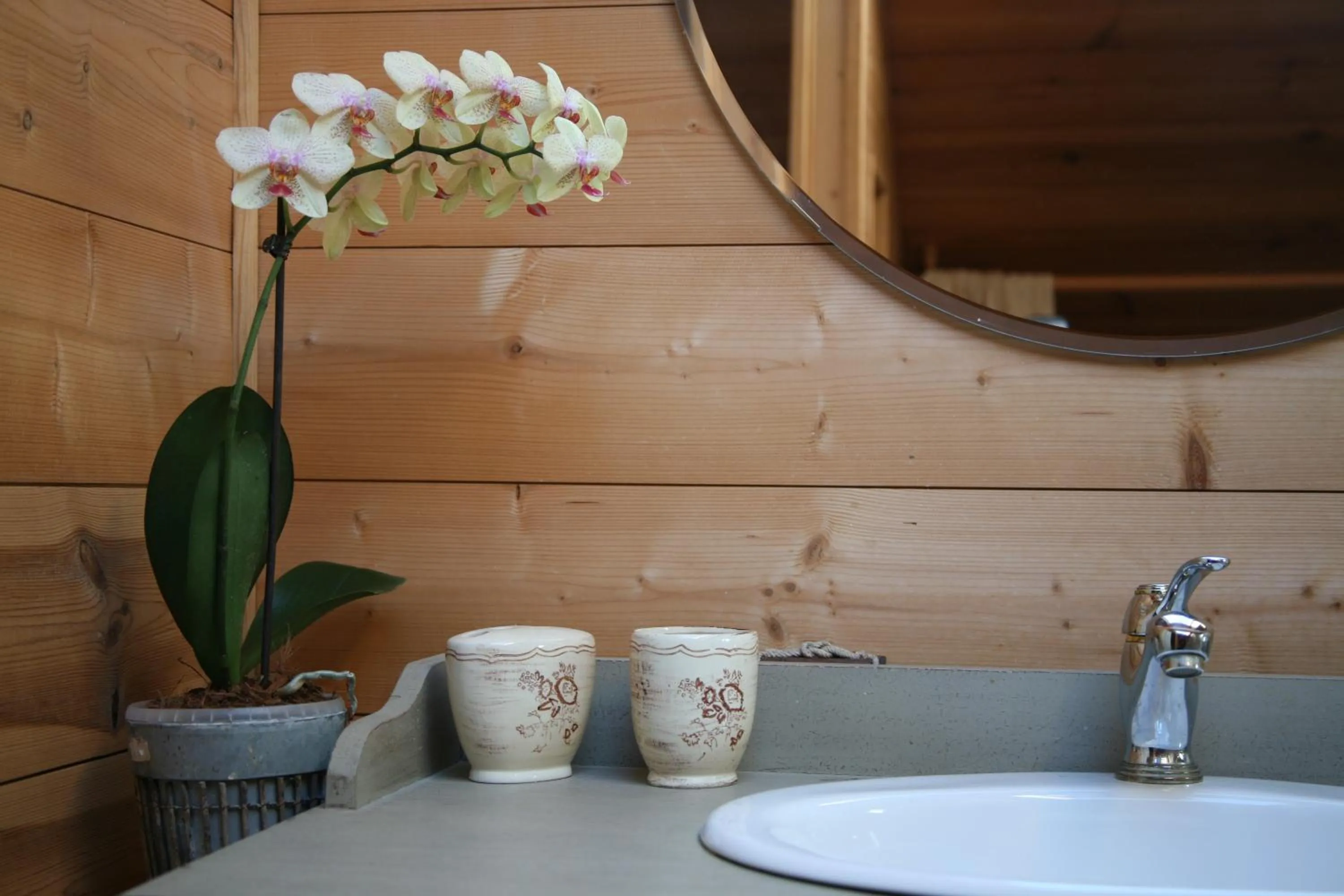 Decorative detail in Chambres "Au Jardin"