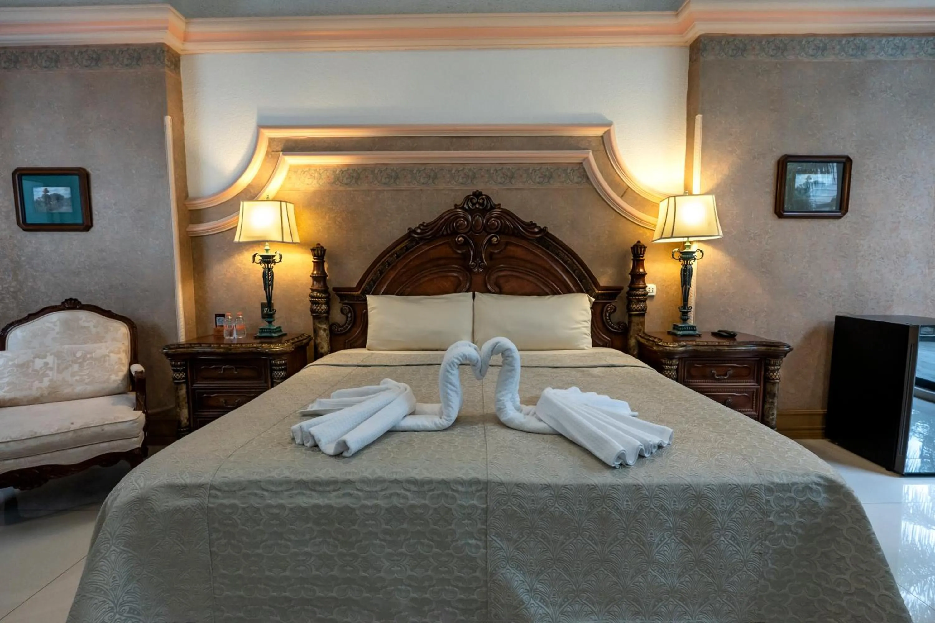 Bed in Gran Hotel Firenze
