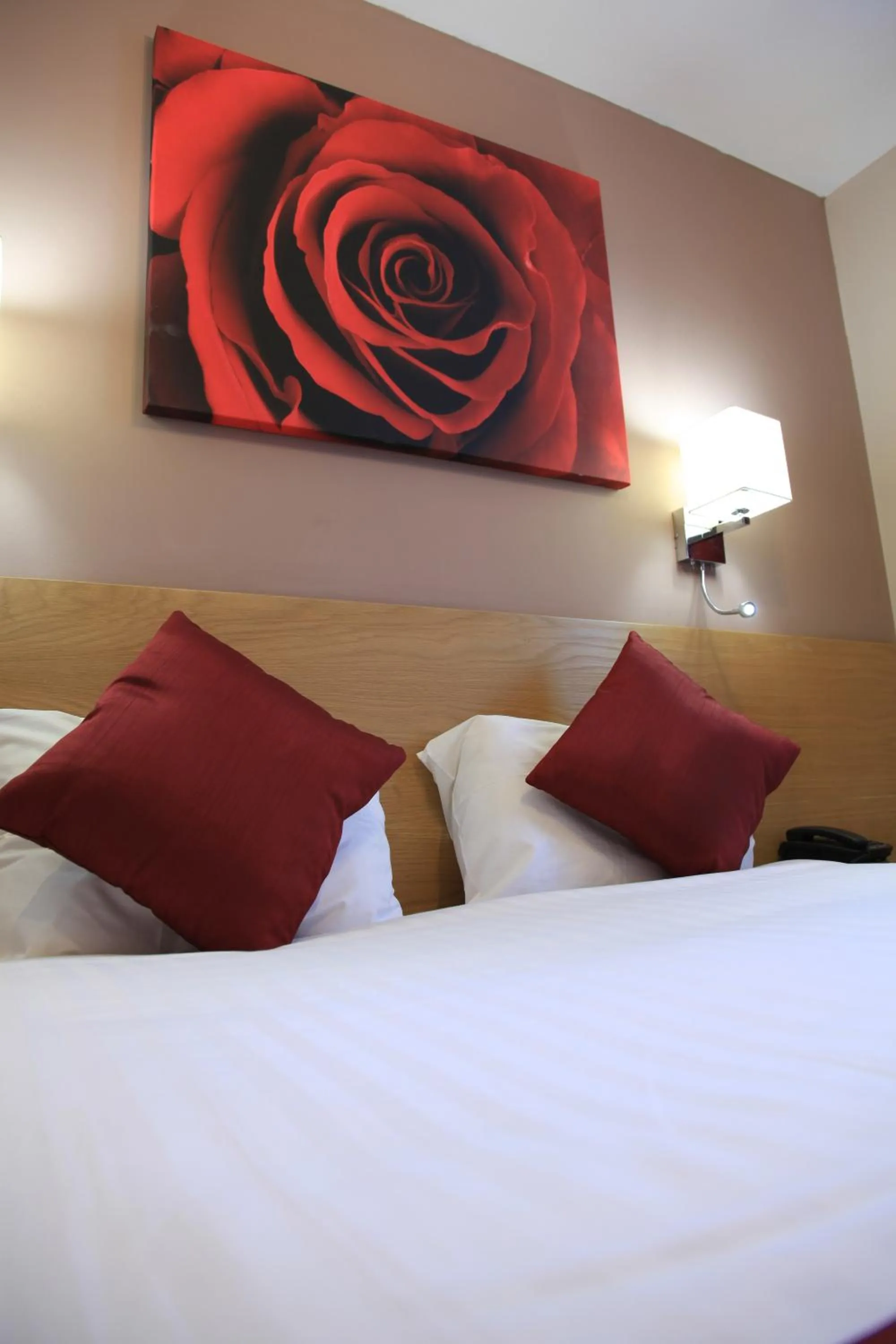 Bed in Sheriff Hotel