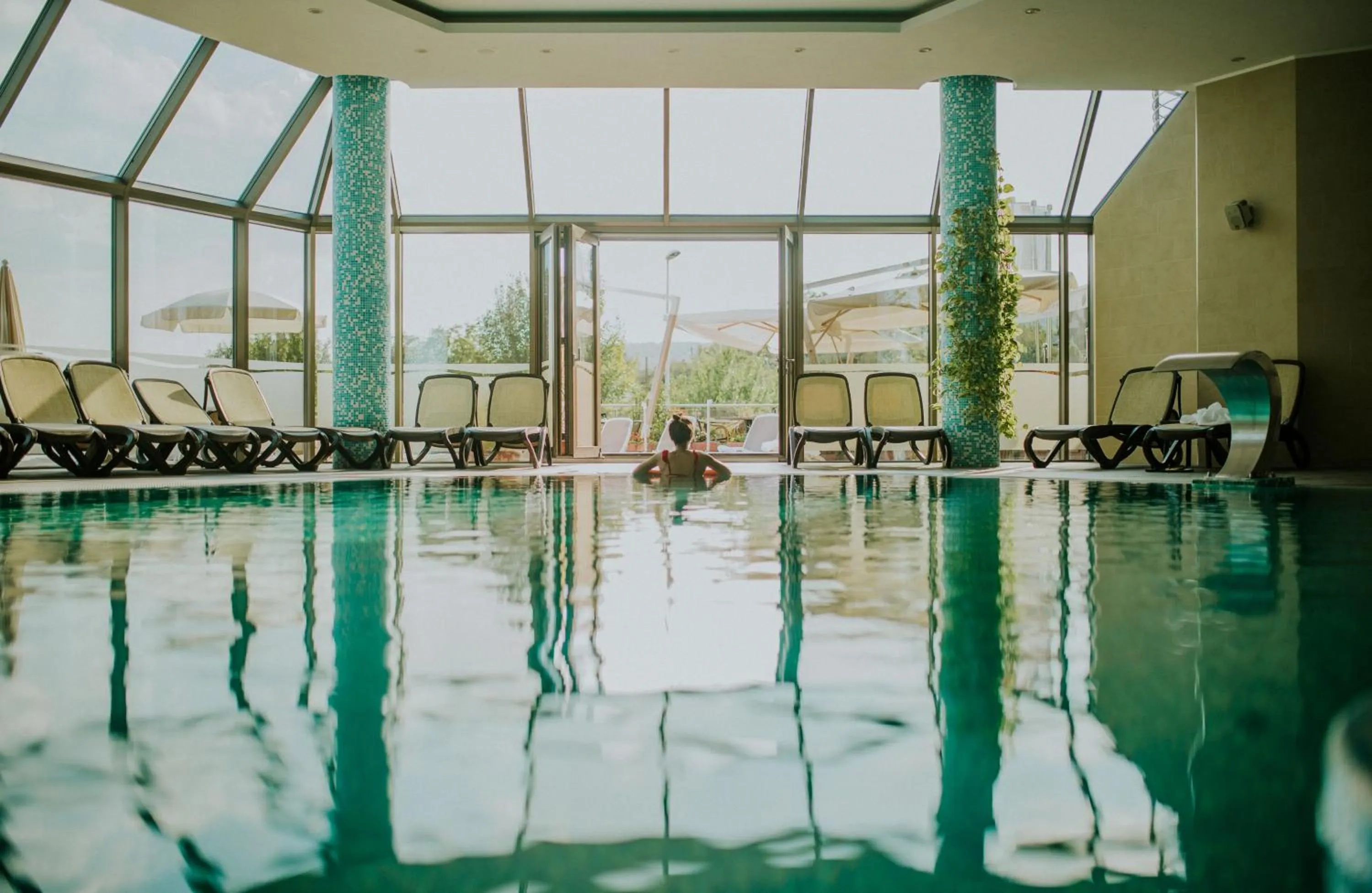 Swimming pool in Hotel Premier Aqua Adults Only - Fruške Terme