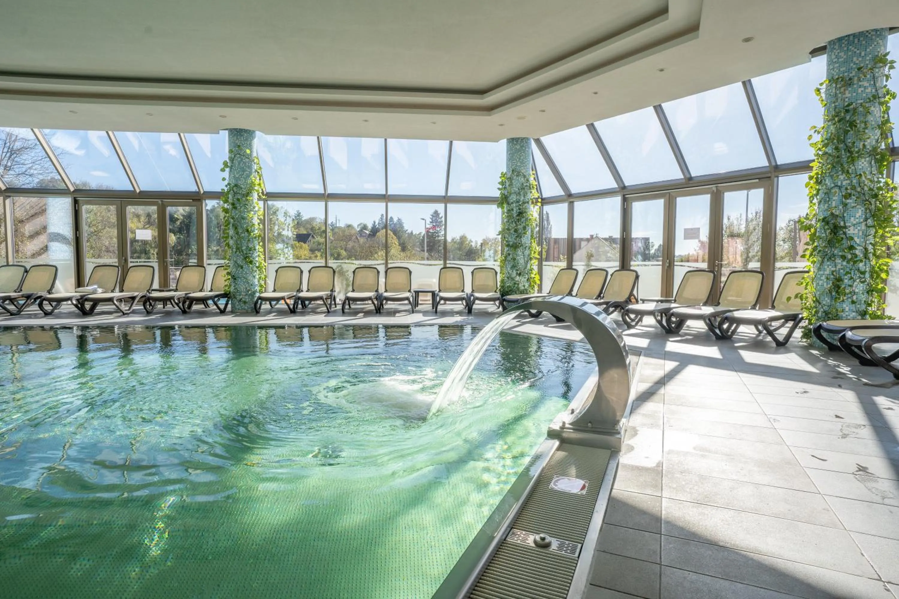 Swimming pool in Hotel Premier Aqua Adults Only - Fruške Terme