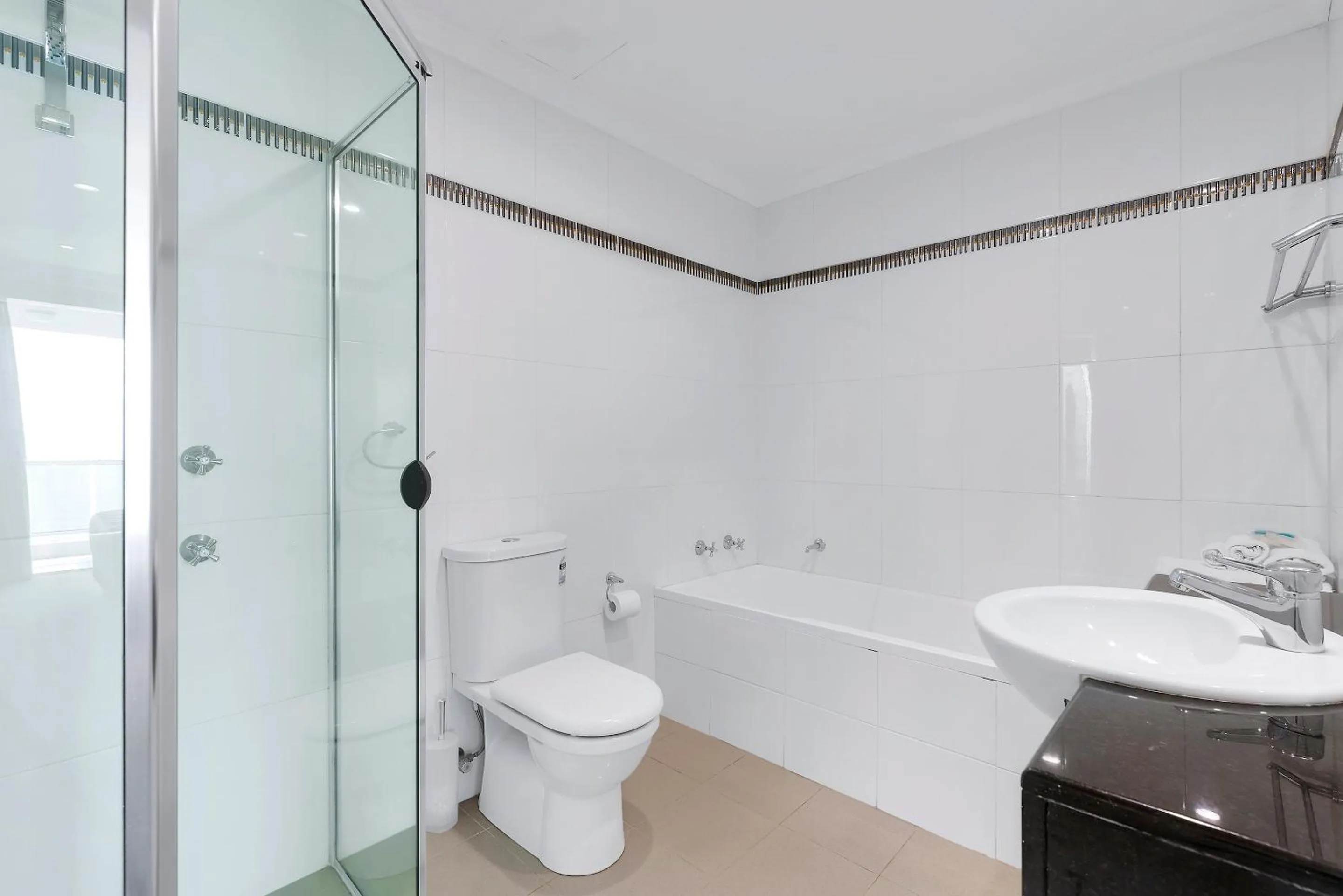 Bathroom in Pacific Views Resort