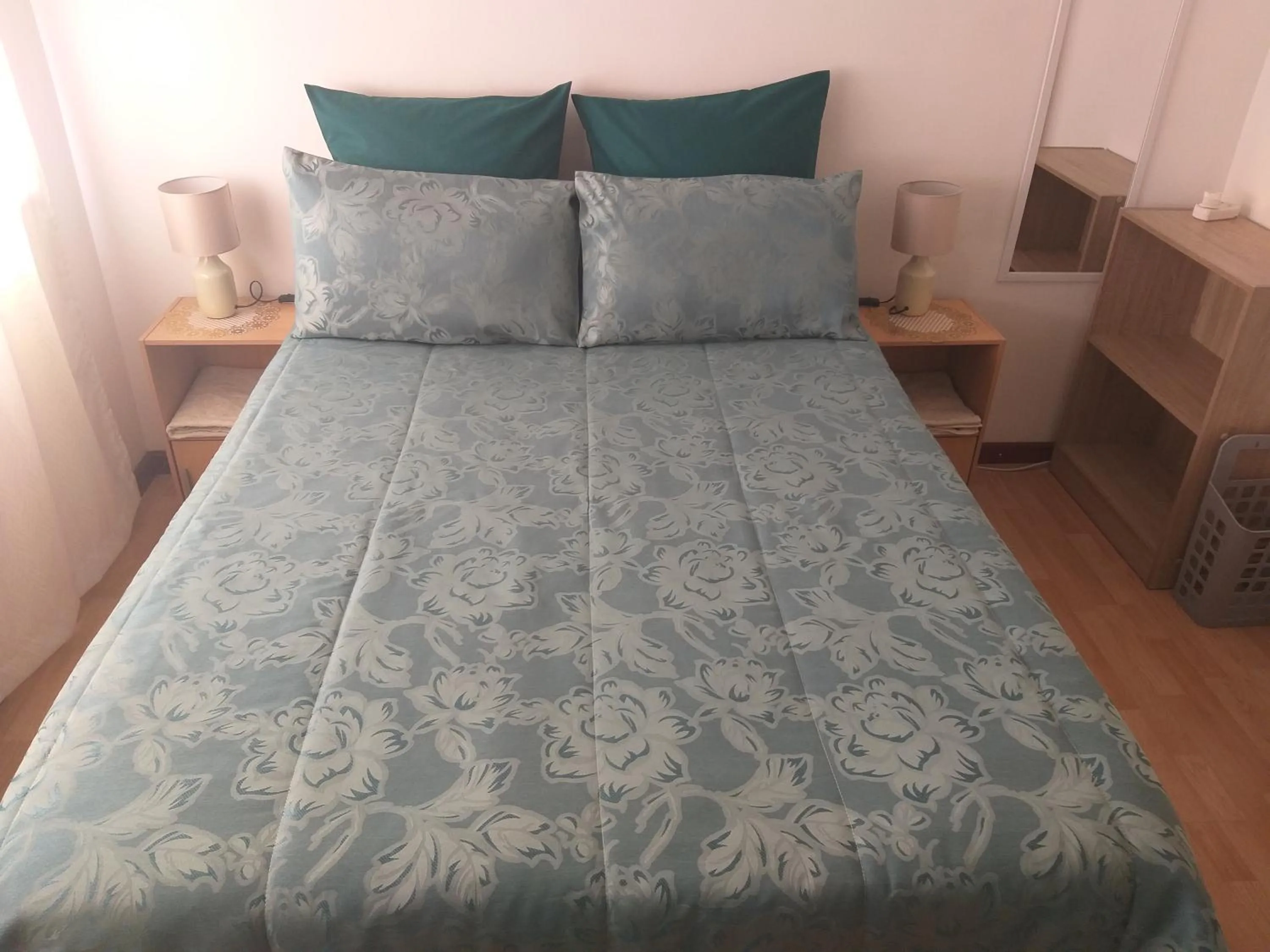 Bed in DJ'S B&B in Table View Cape Town