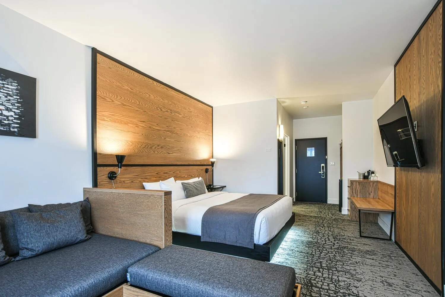 Bedroom, Bed in AX Hotel