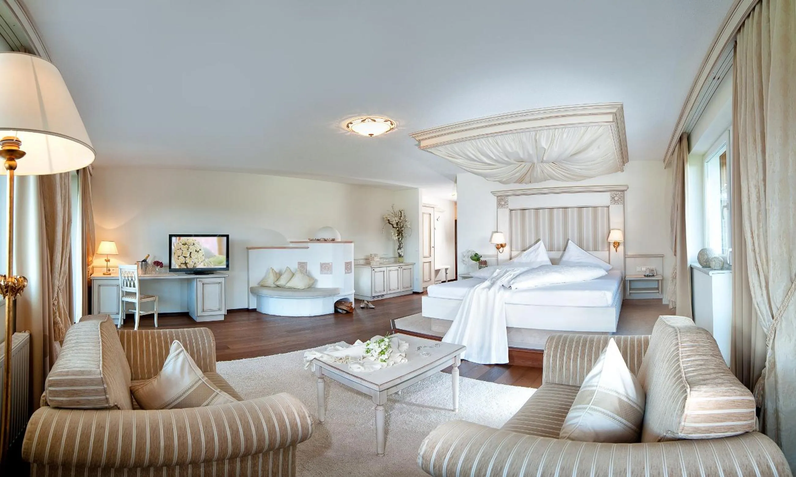 Photo of the whole room, Bed in Hotel Alpina Wellness & Spa Resort